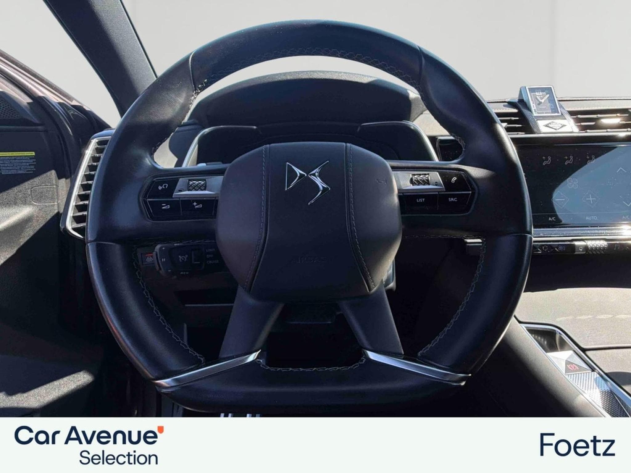 DS Automobiles DS7 BlueHDi 130ch Ligne Noire Automatique (2022) - Photo 5