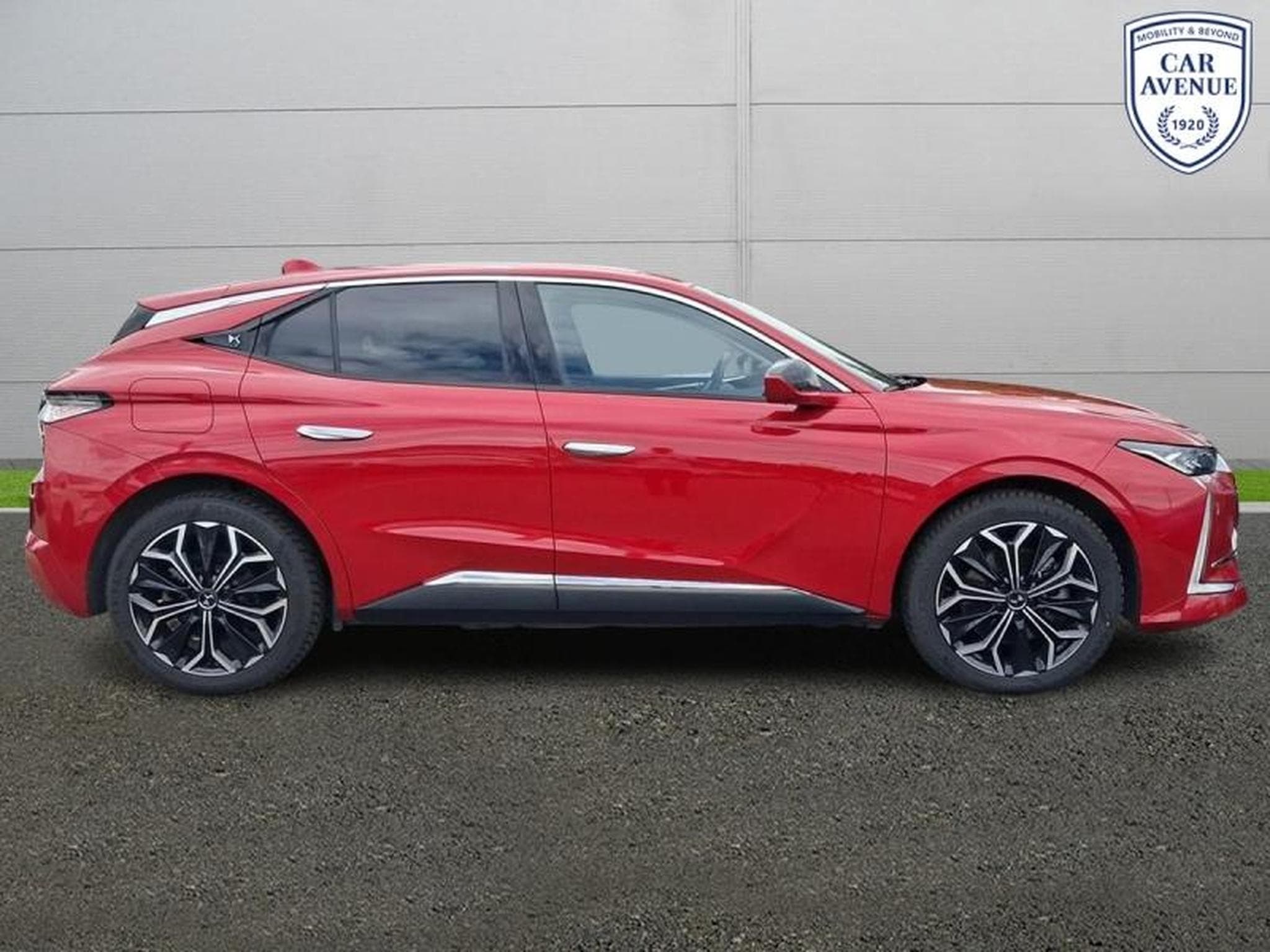 DS Automobiles DS4 E-TENSE 225ch Rivoli (2024) - Photo 3