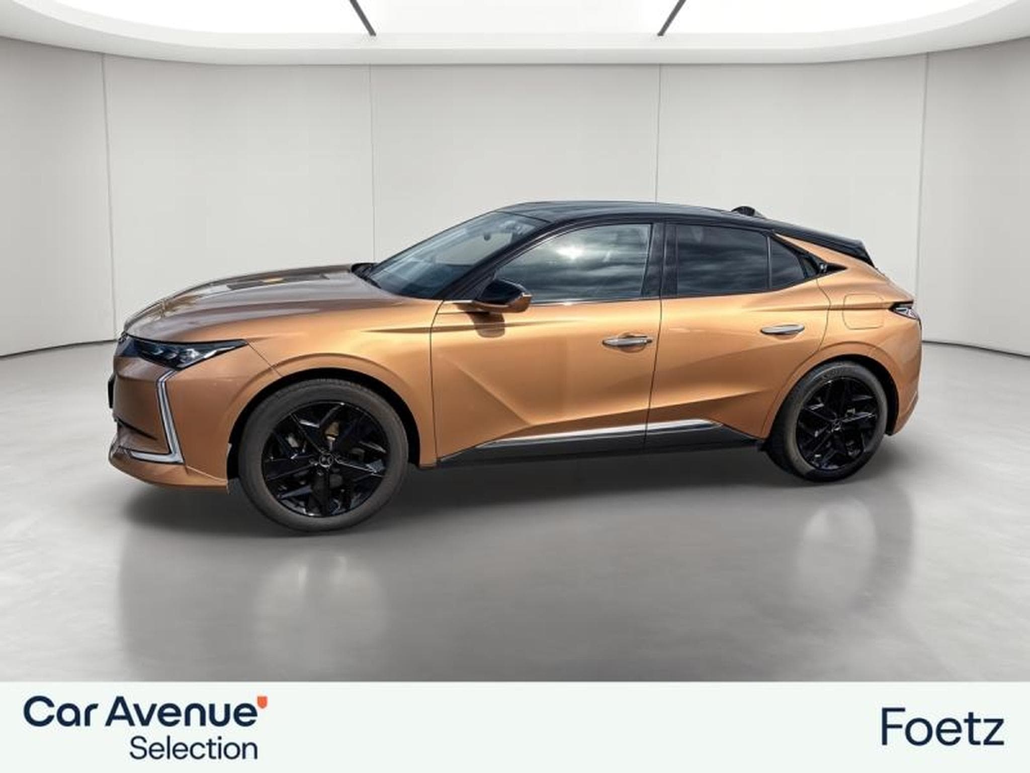 DS Automobiles DS4 E-TENSE 225ch Performance Line + (2022) - Photo 2