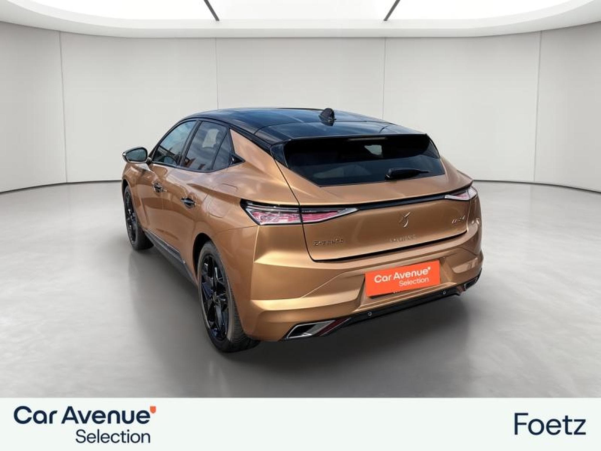 DS Automobiles DS4 E-TENSE 225ch Performance Line + (2022) - Photo 8
