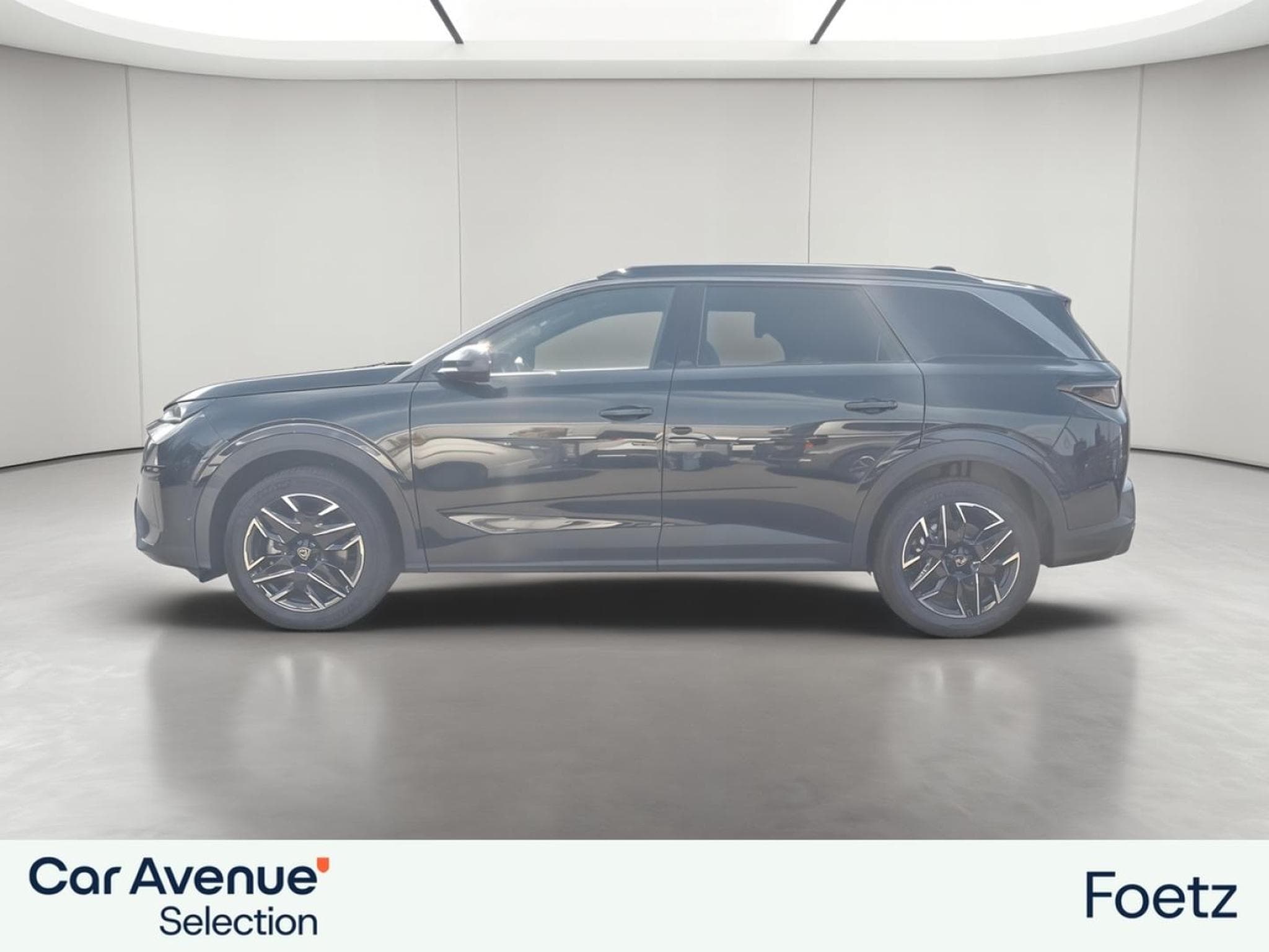 PEUGEOT 5008 Hybrid 145ch Allure e-DCS6 (2025) - Photo 2