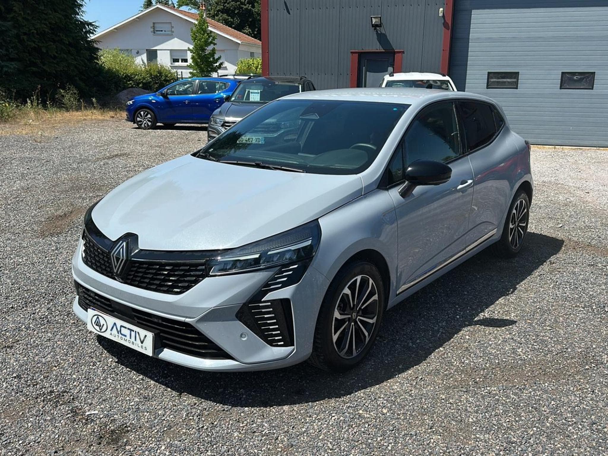 Renault Clio 1.0 TCE 90 TECHNO (2025) - Foto 1