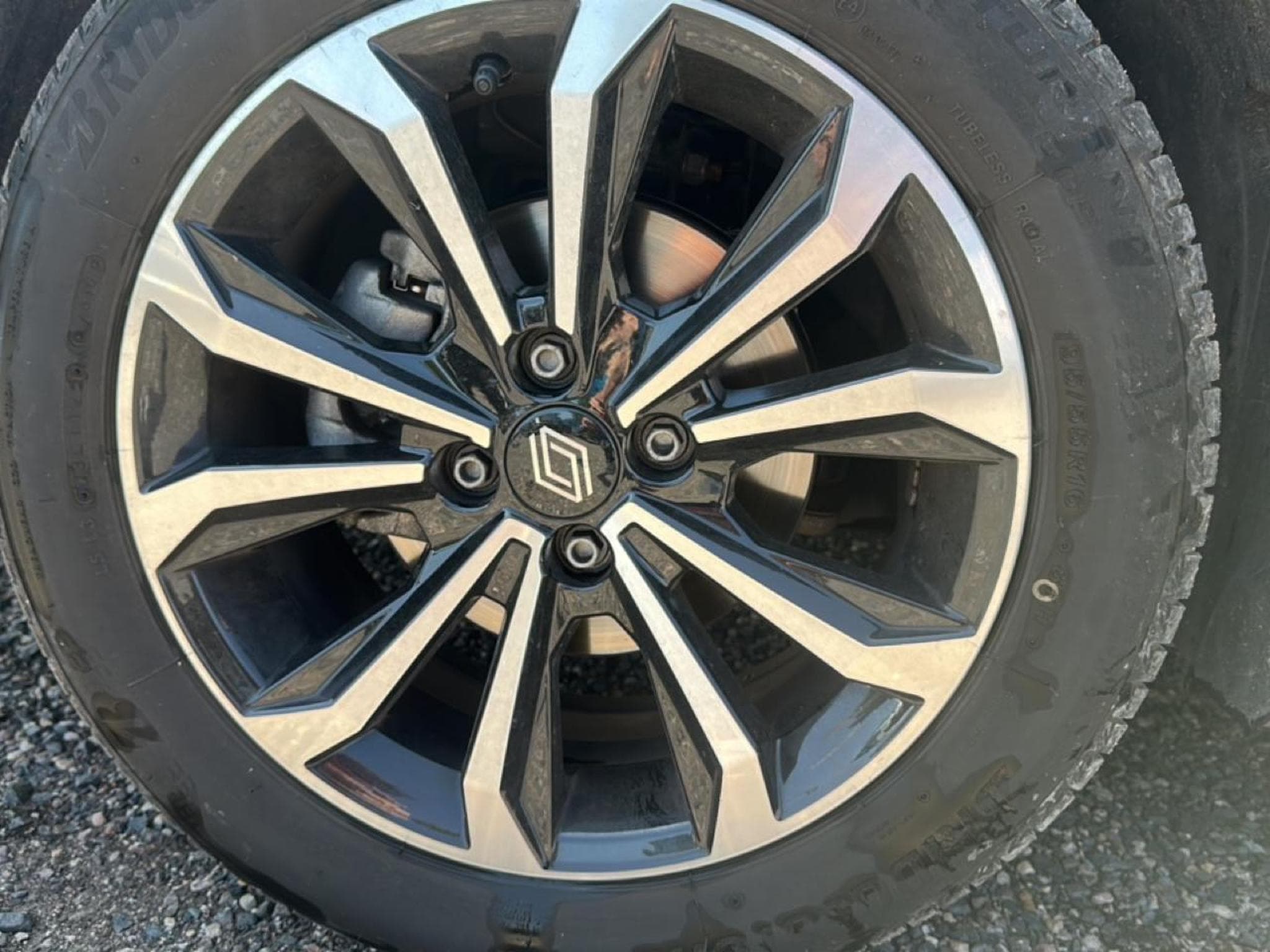 Renault Clio 1.0 TCE 90 TECHNO (2025) - Foto 9