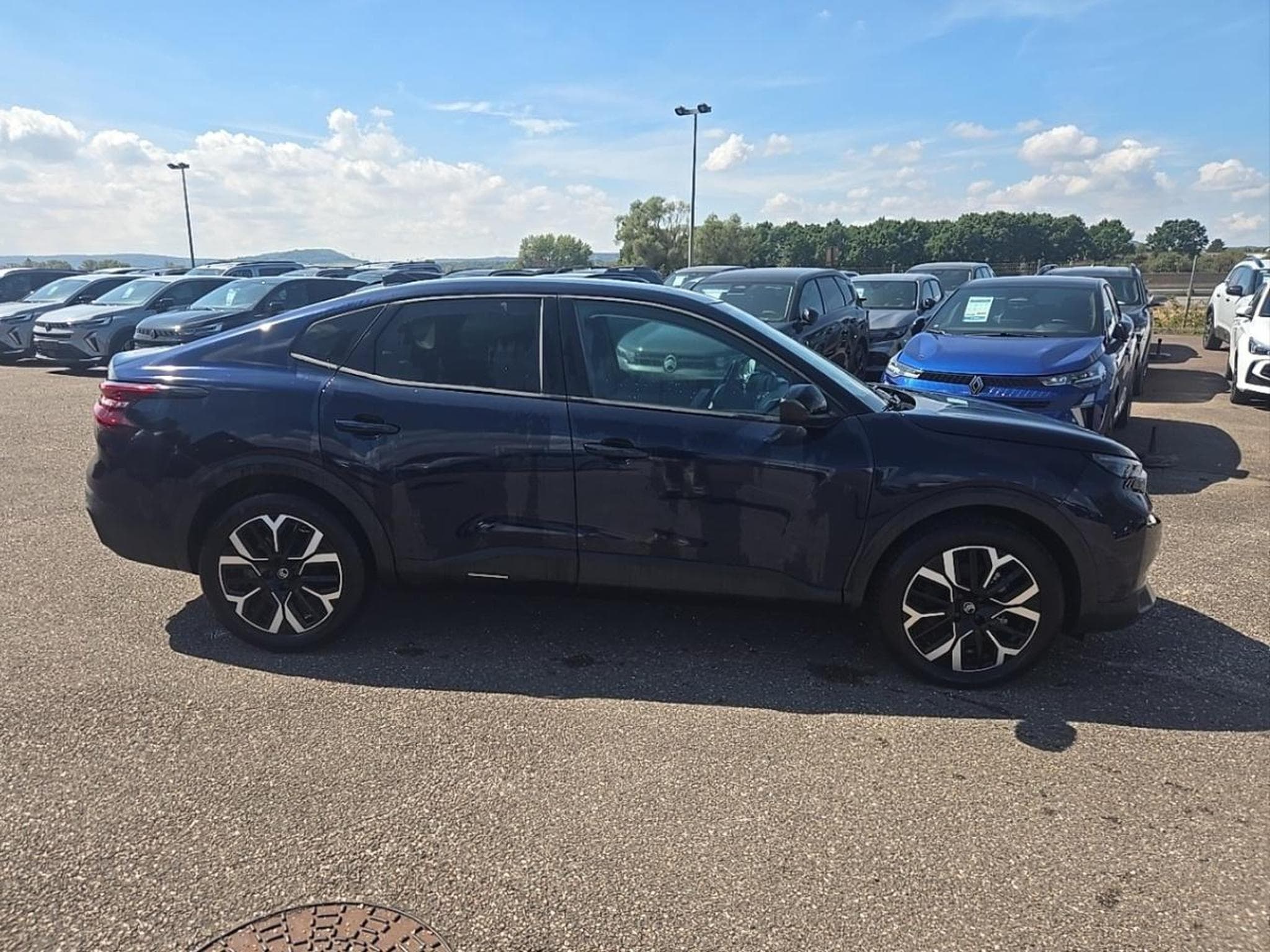 Citroen C4 X 1.2 HYBRIDE 145 MAX E-DCS6 (2025) - Photo 4