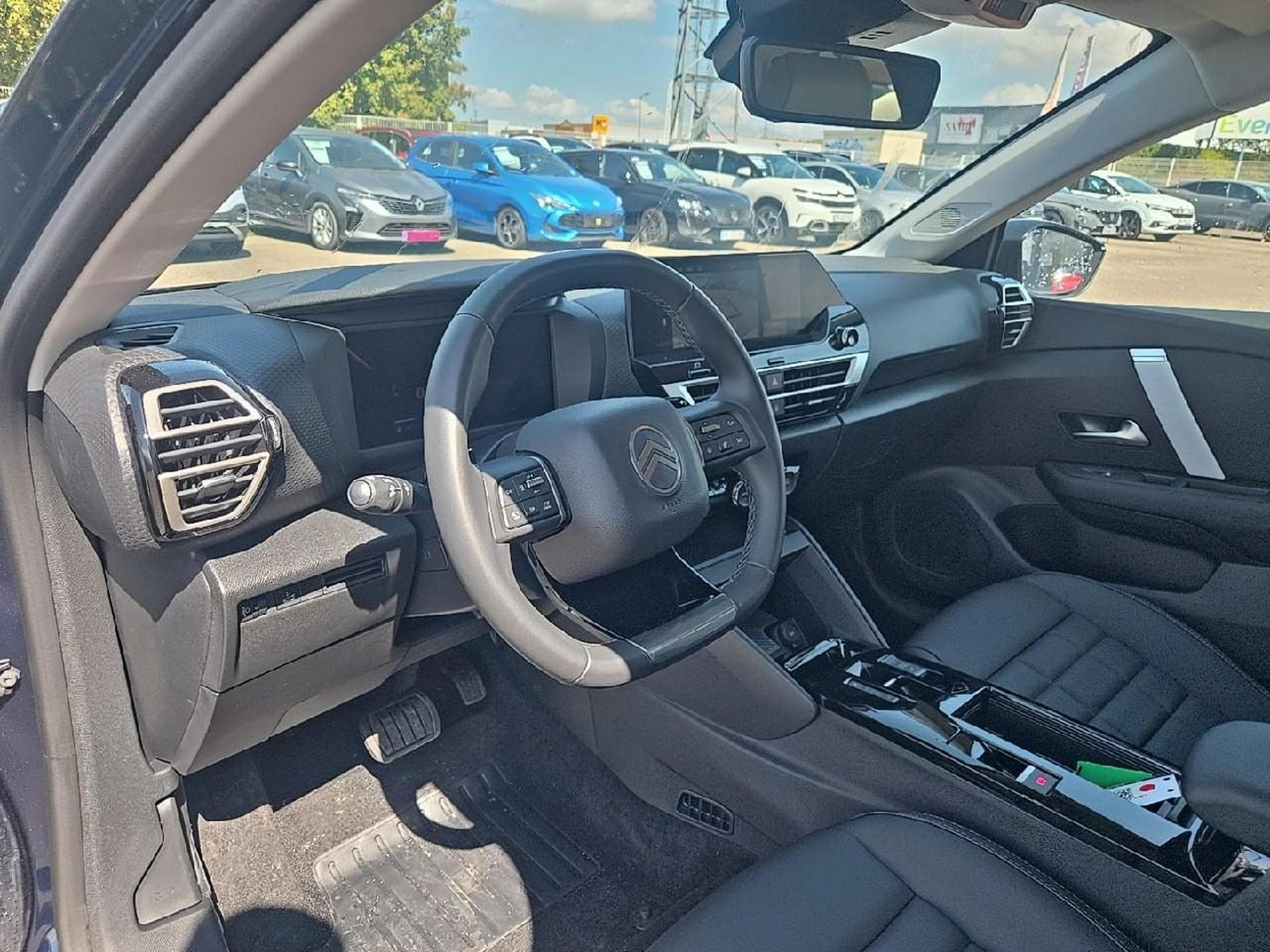 Citroen C4 X 1.2 HYBRIDE 145 MAX E-DCS6 (2025) - Photo 13