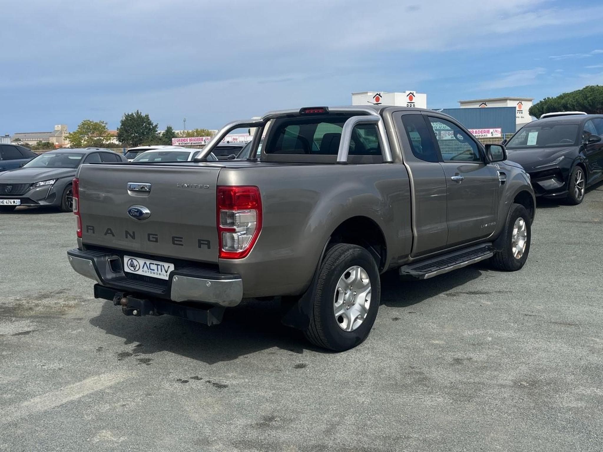 Ford RANGER 3.2 TDCI 200 SUPER CAB LIMITED BVA6 (2019) - Photo 5