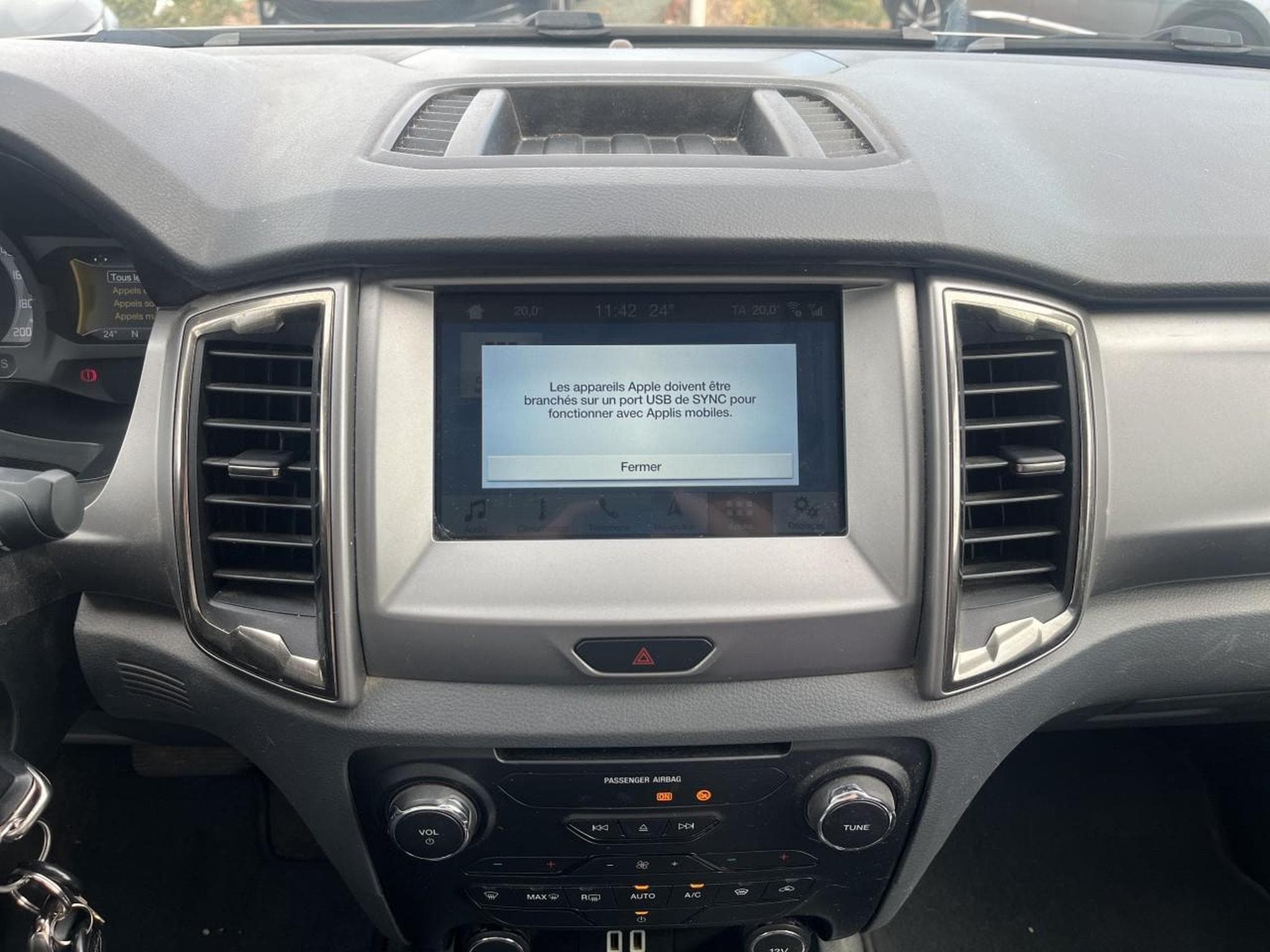Ford RANGER 3.2 TDCI 200 SUPER CAB LIMITED BVA6 (2019) - Photo 20