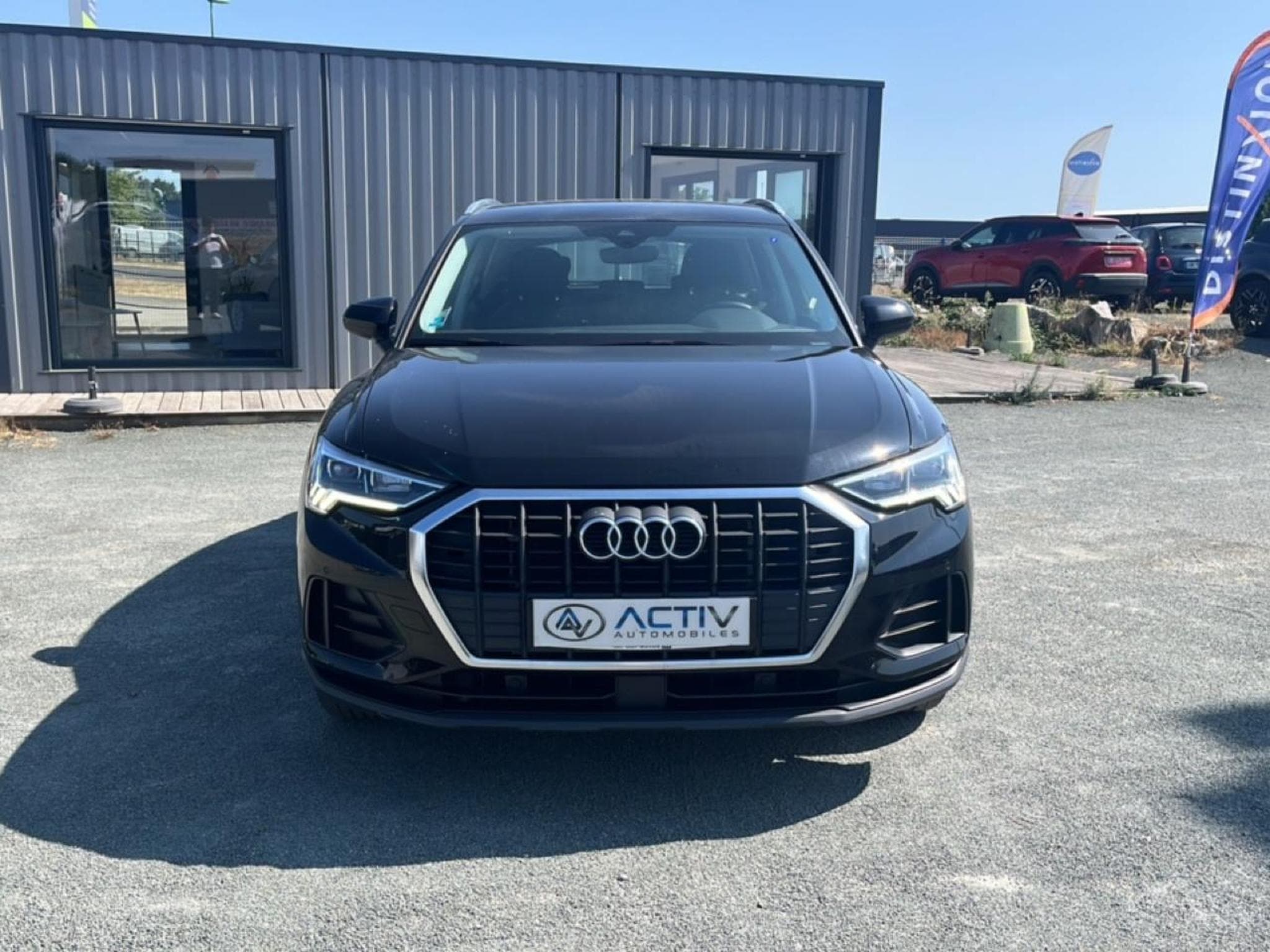 Audi Q3 45 TFSI 245 BUSINESS LINE S TRONIC 6 (2023) - Photo 2