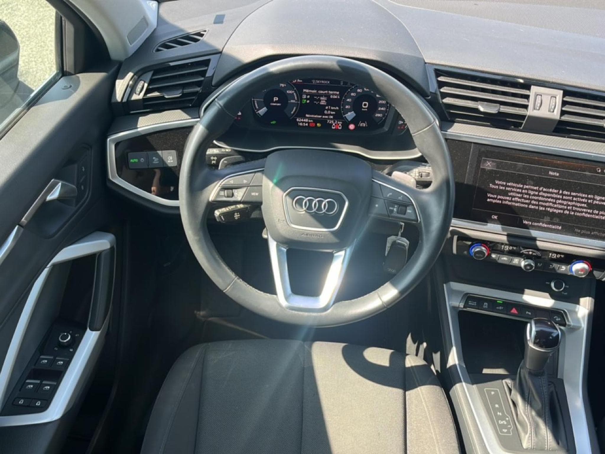 Audi Q3 45 TFSI 245 BUSINESS LINE S TRONIC 6 (2023) - Photo 11