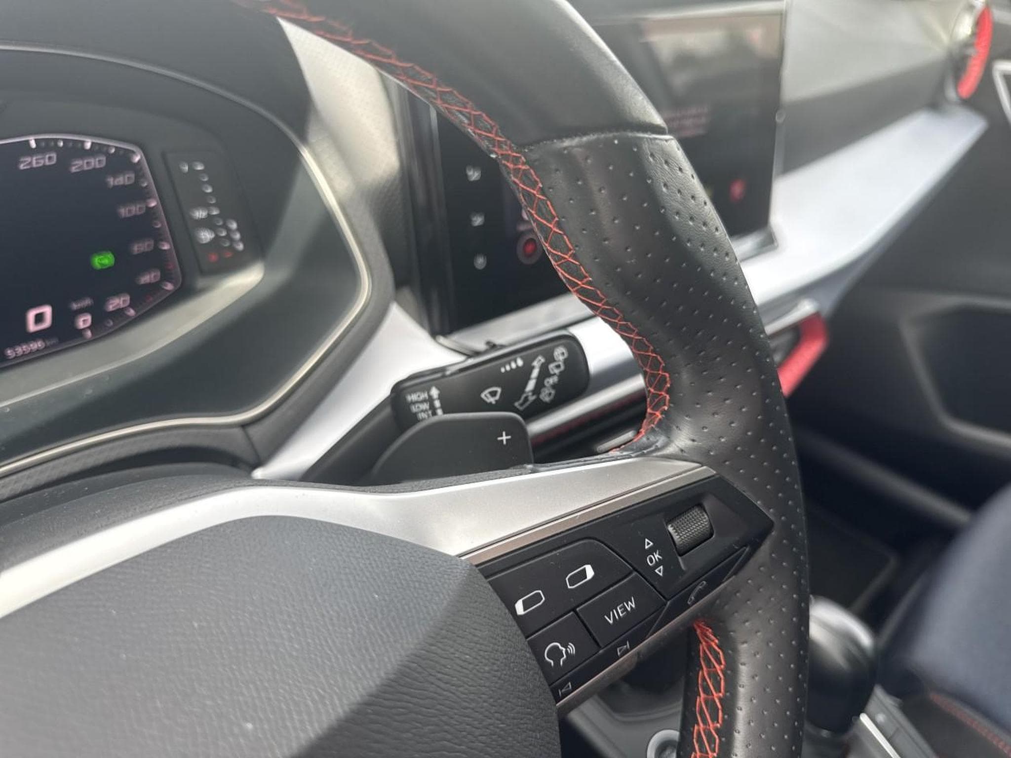 Seat IBIZA 1.0 ECOTSI 110 FR DSG7 (2021) - Photo 16