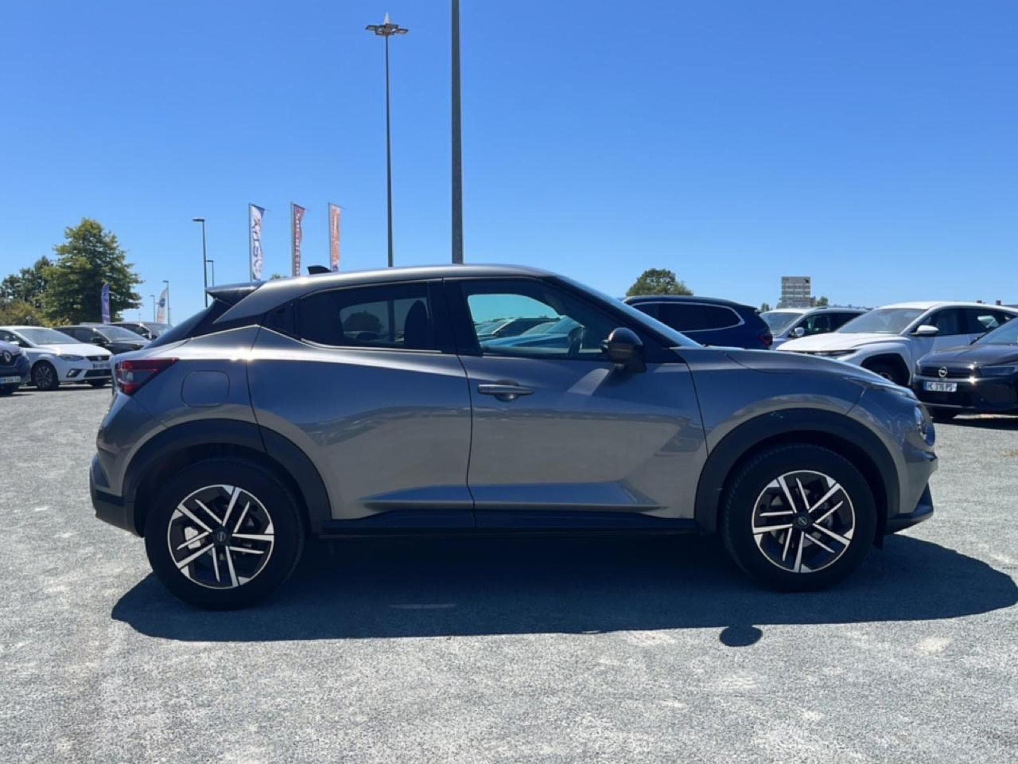 Nissan JUKE 1.0 DIG-T 114 N-CONNECTA (2025) - Photo 4