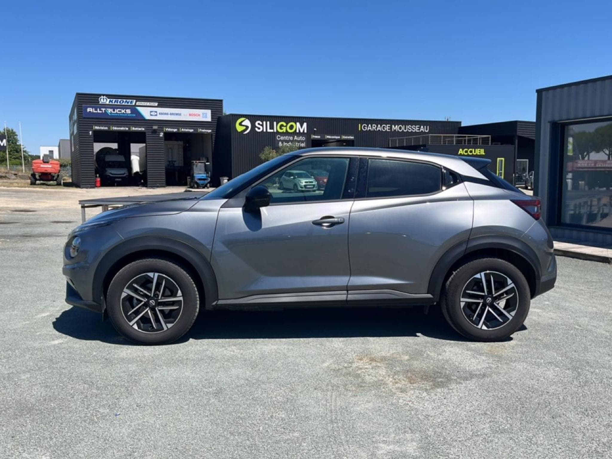 Nissan JUKE 1.0 DIG-T 114 N-CONNECTA (2025) - Photo 7