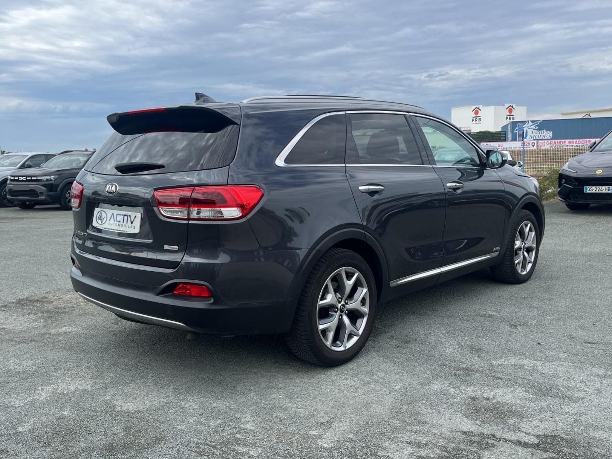 Kia SORENTO 2.2 CRDI 200 ISG PREMIUM 4X4 7 PLACES (2017) - Photo 5