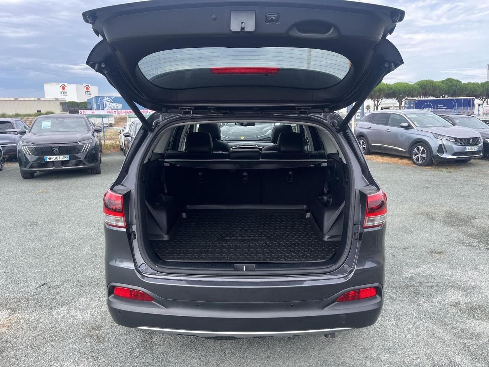Kia SORENTO 2.2 CRDI 200 ISG PREMIUM 4X4 7 PLACES (2017) - Photo 9