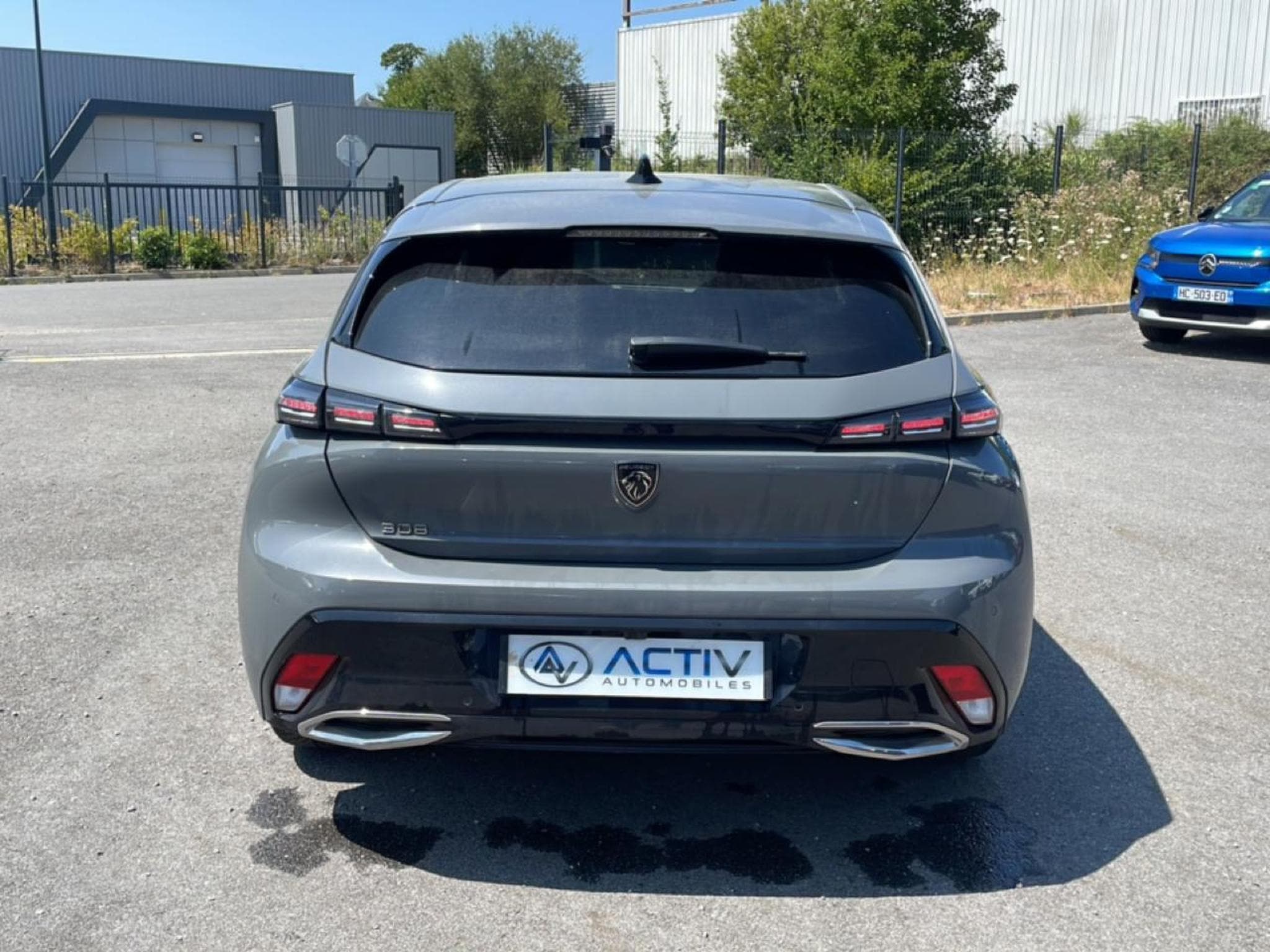Peugeot 308 1.5 BLUEHDI 130 ALLURE EAT8 (2025) - Photo 6