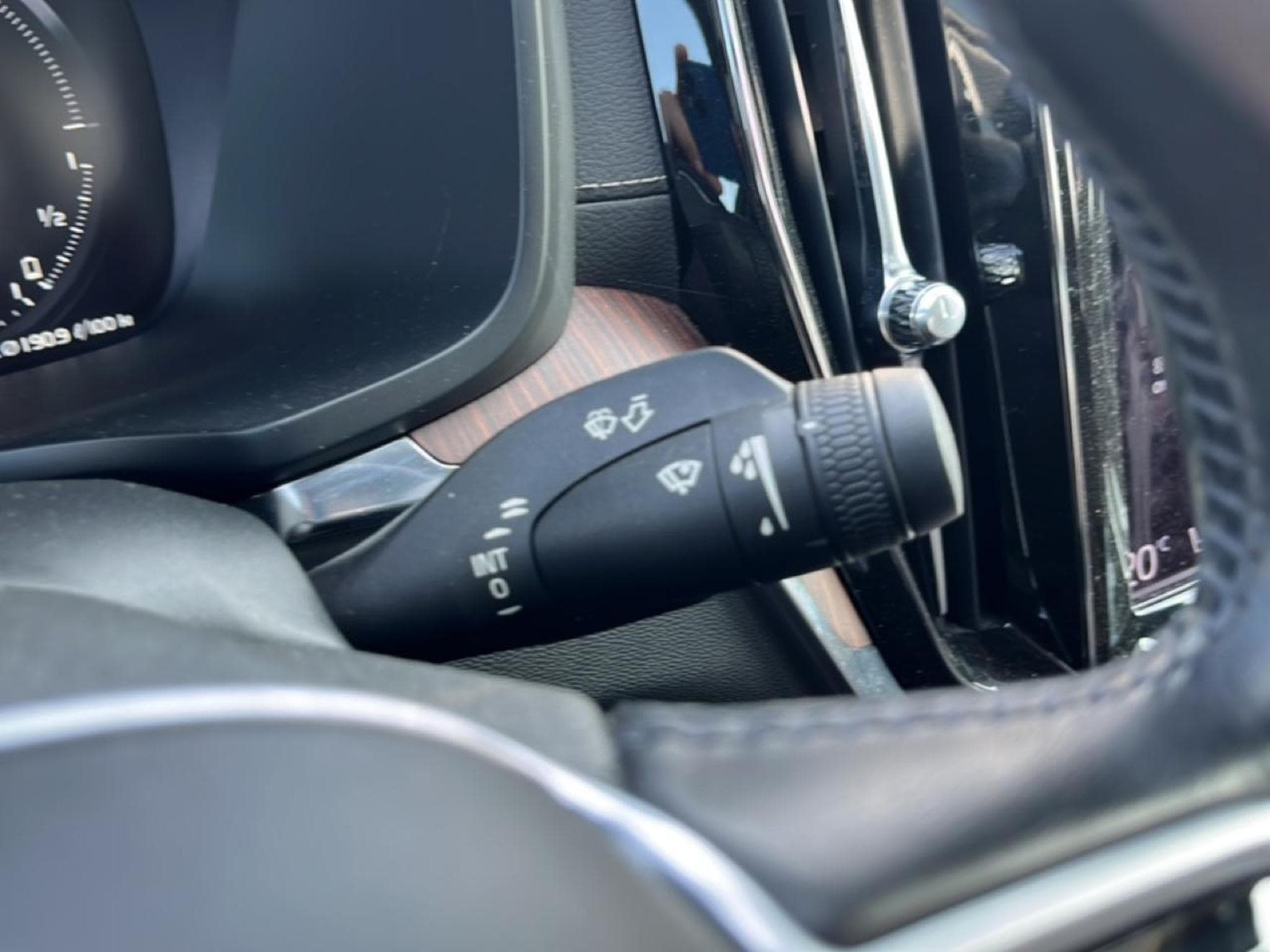 Volvo S60 2.0 T6 340 INSCRIPTION LUXE GEARTRONIC 8 (2021) - Photo 17