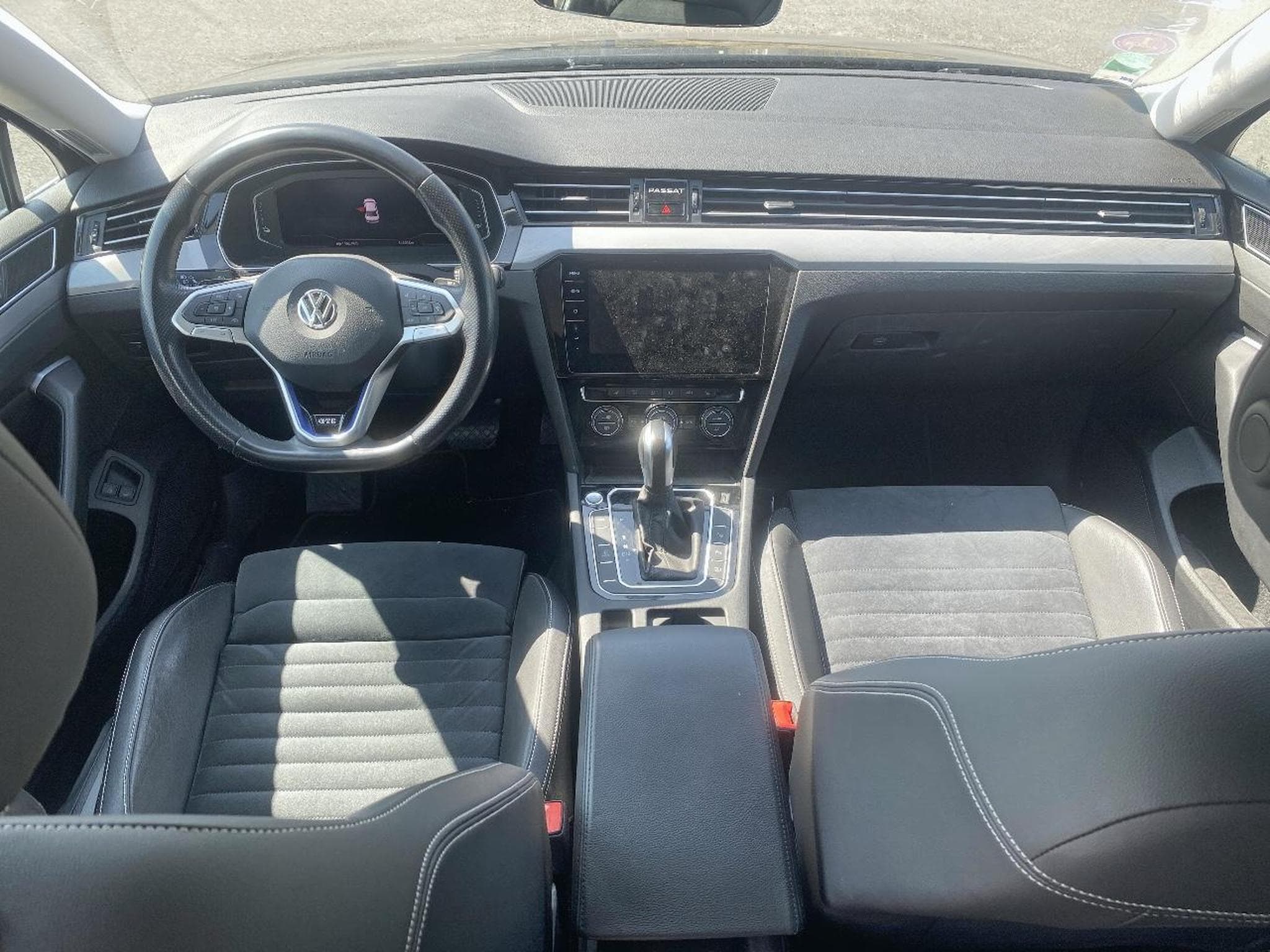 VW PASSAT 1.4 TSI 218 HYBRIDE RECHARGEABLE GTE DSG6 (2020) - Foto 9