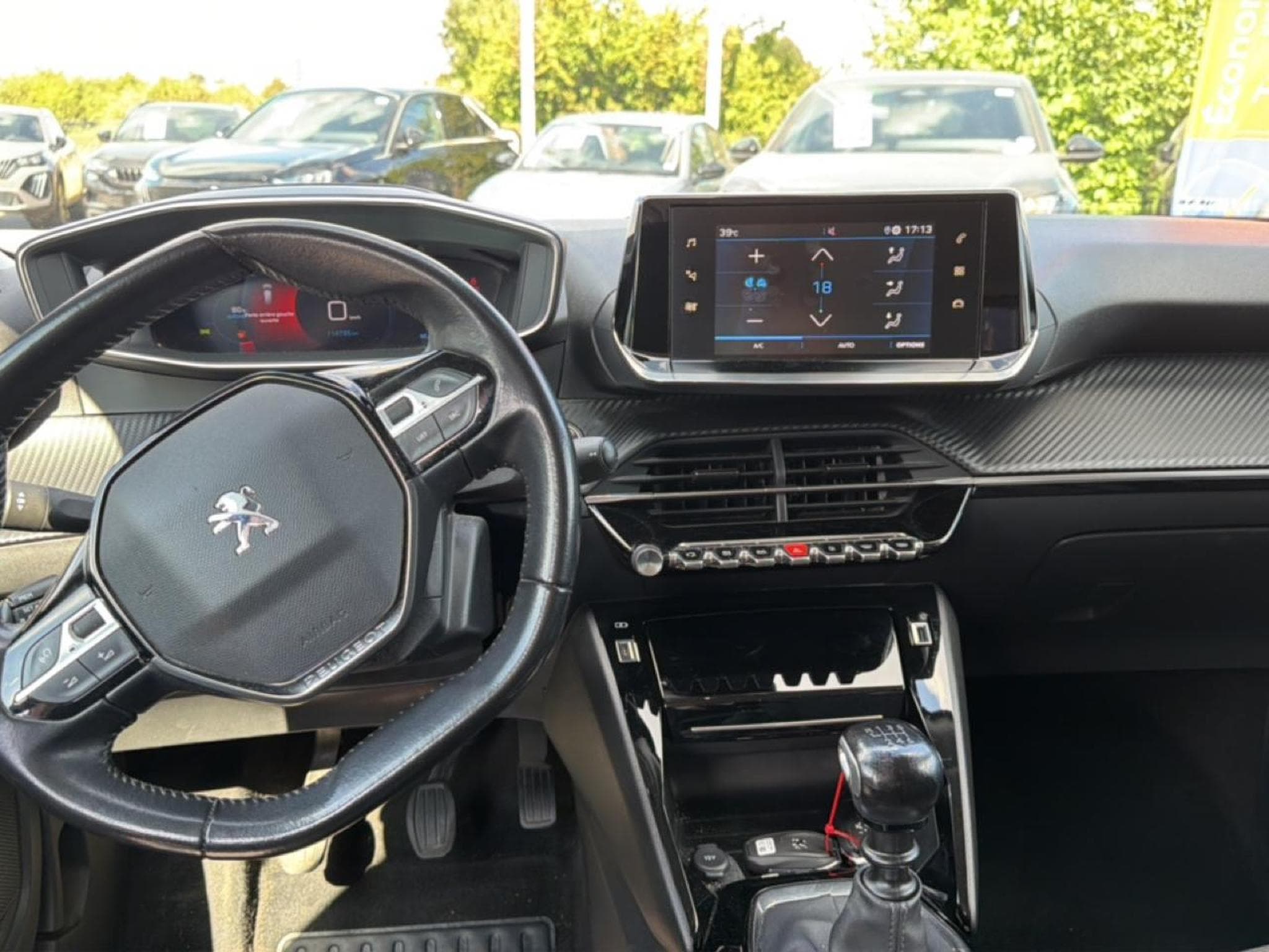 Peugeot 2008 1.5 BLUEHDI 110 S&S ALLURE PACK (2022) - Photo 10