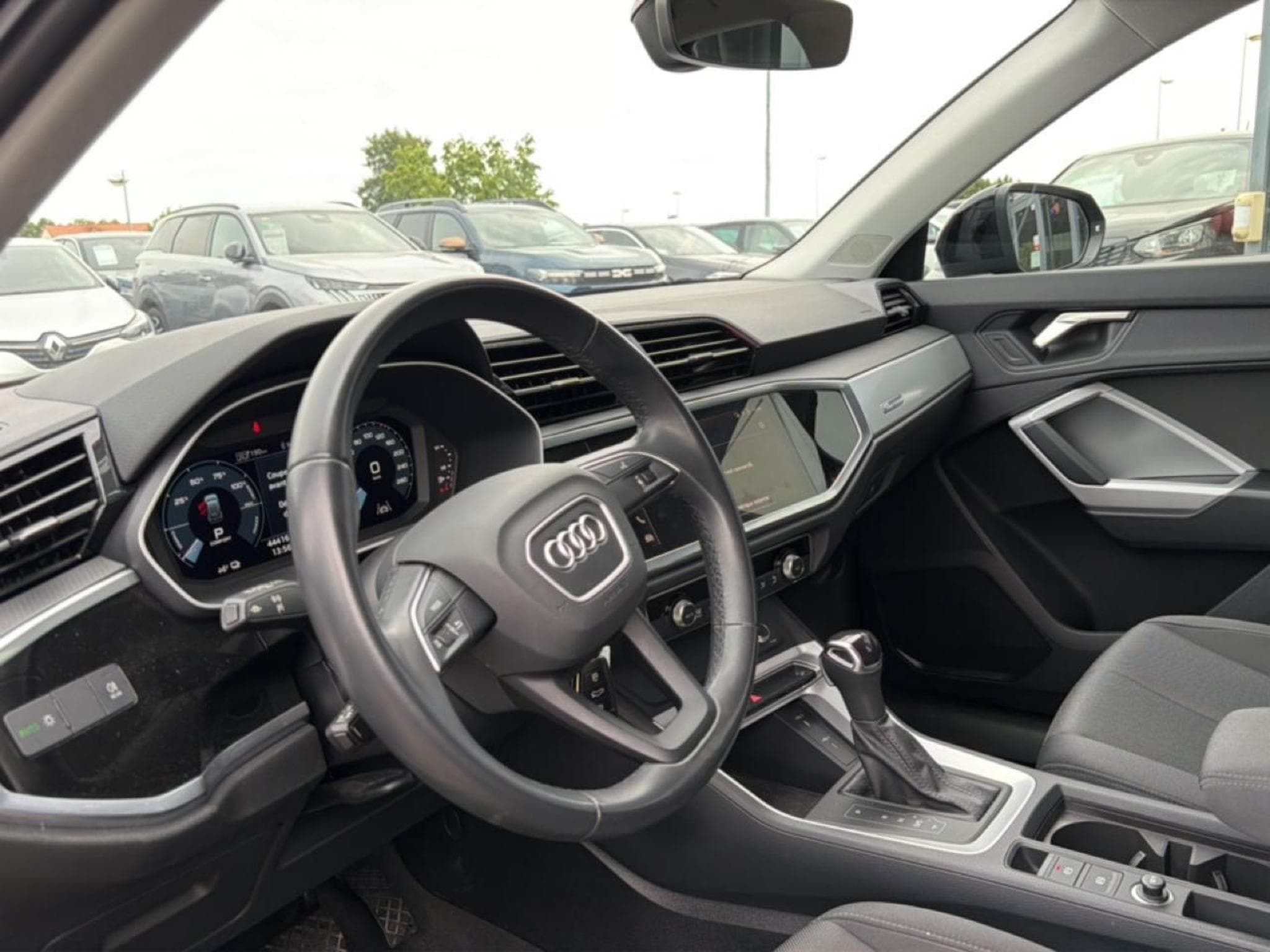 Audi Q3 45 TFSI E 245 S TRONIC 6 (2023) - Photo 11