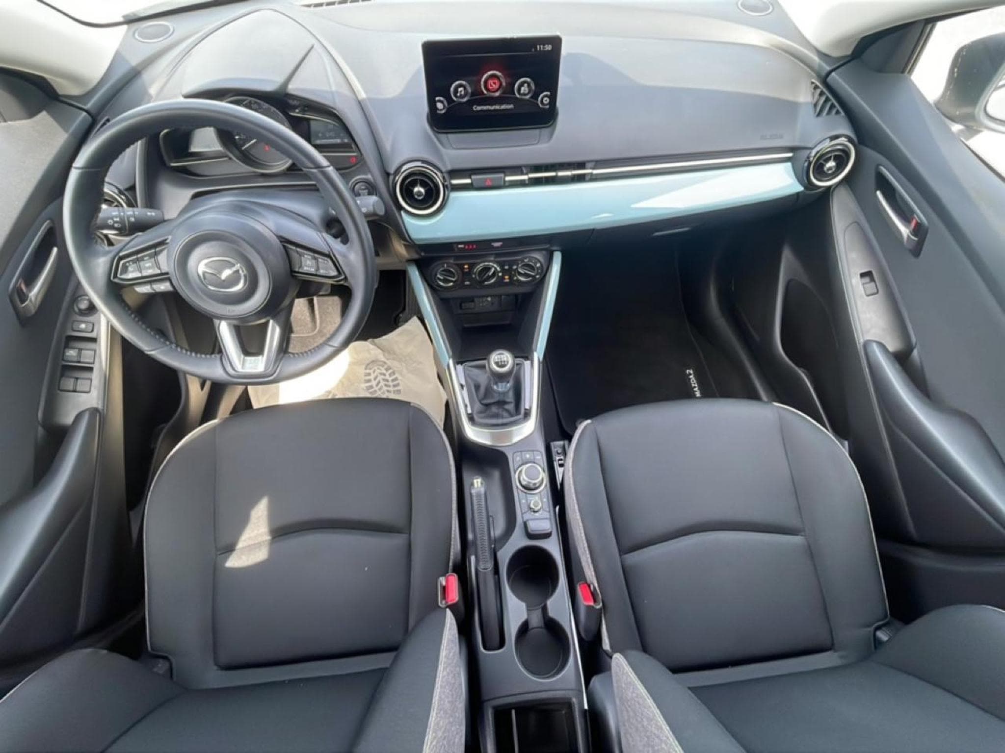 Mazda 2 1.5 E-SKYACTIV-G 90 CENTRE-LINE (2024) - Foto 9