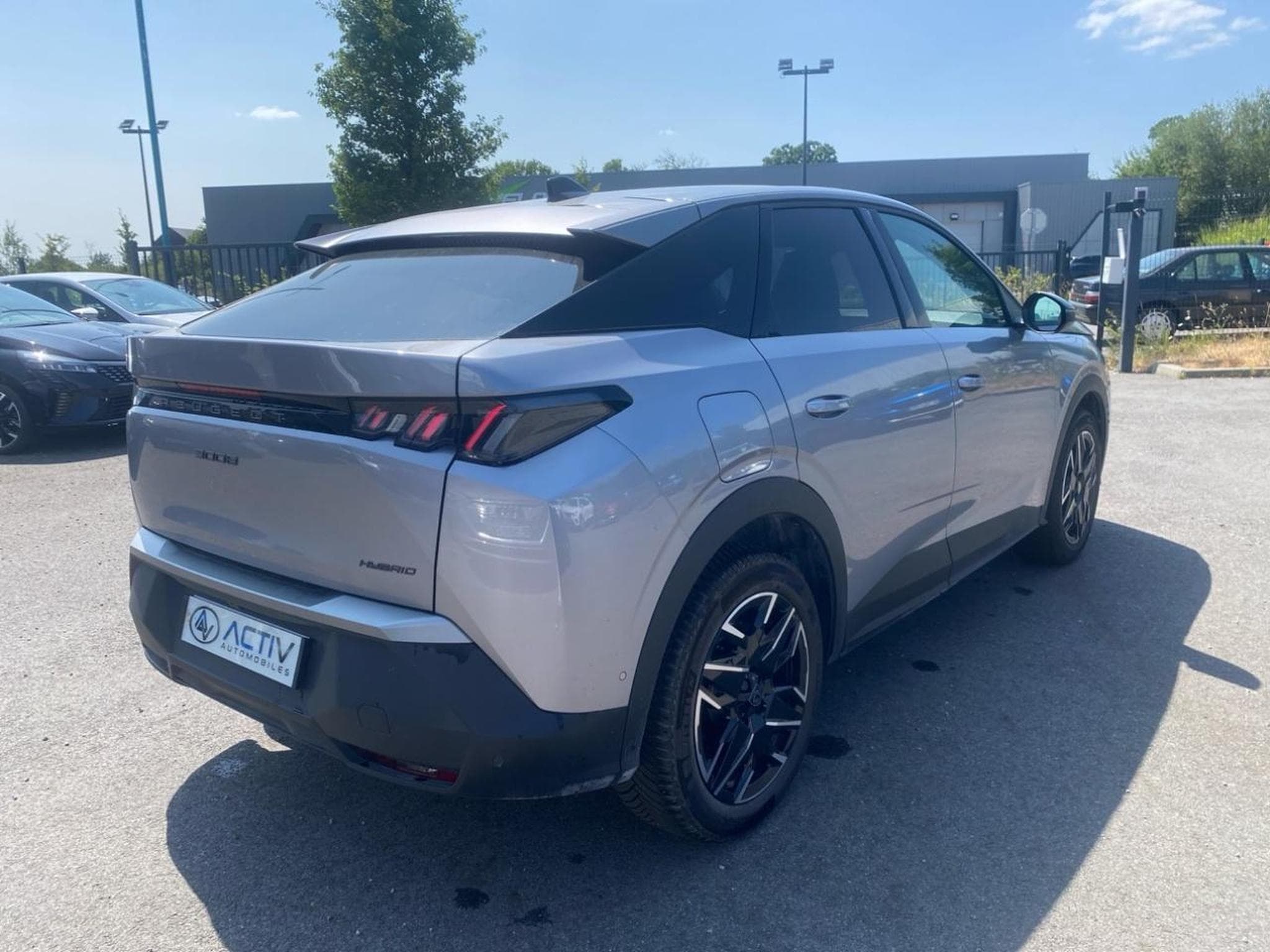 Peugeot 3008 1.2 HYBRID 145 ALLURE BUSINESS E-DCS6 (2025) - Photo 5