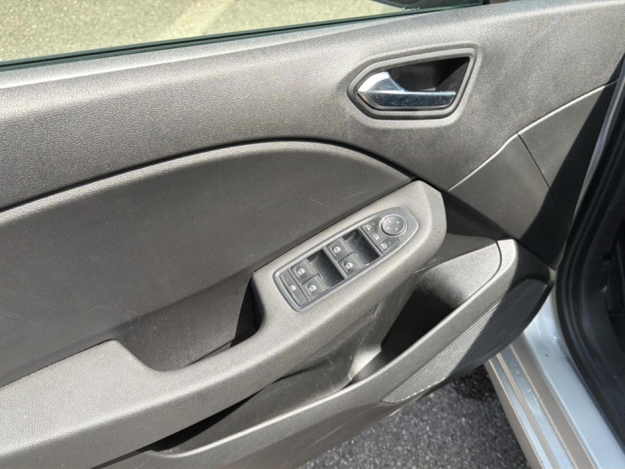 Renault Clio 1.6 E-TECH 145 FULL HYBRID EVOLUTION (2023) - Photo 11
