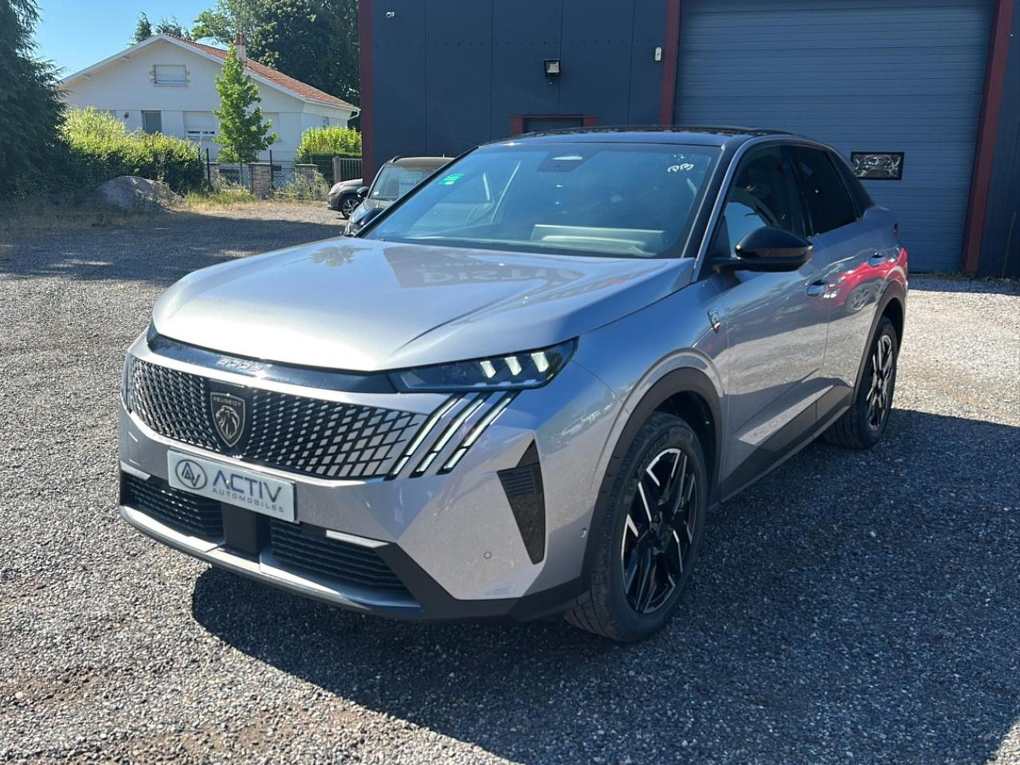Peugeot 3008 1.2 HYBRID 145 GT E-DCS6 (2025) - Photo 1
