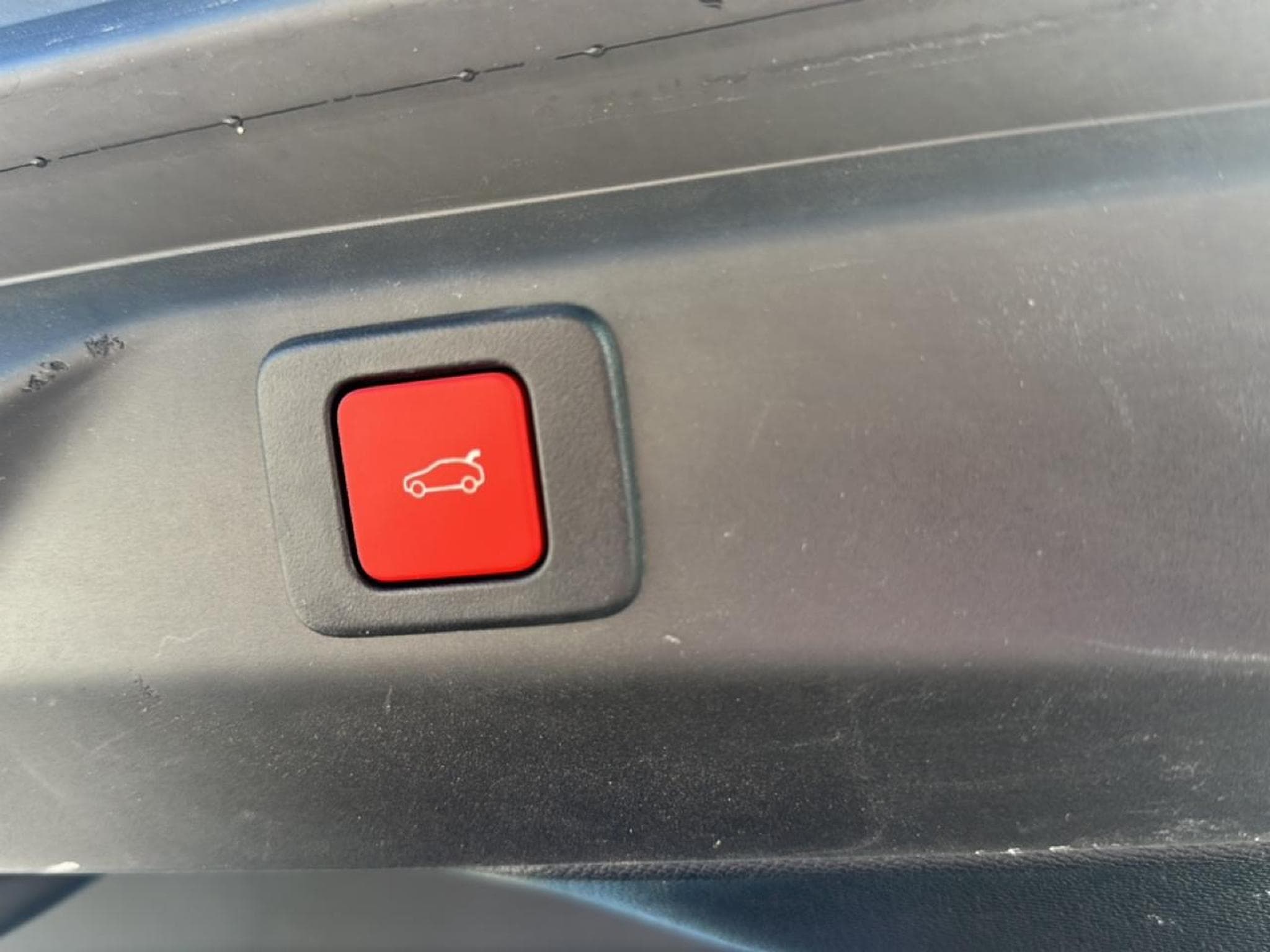 Peugeot 3008 1.2 HYBRID 145 GT E-DCS6 (2025) - Photo 11