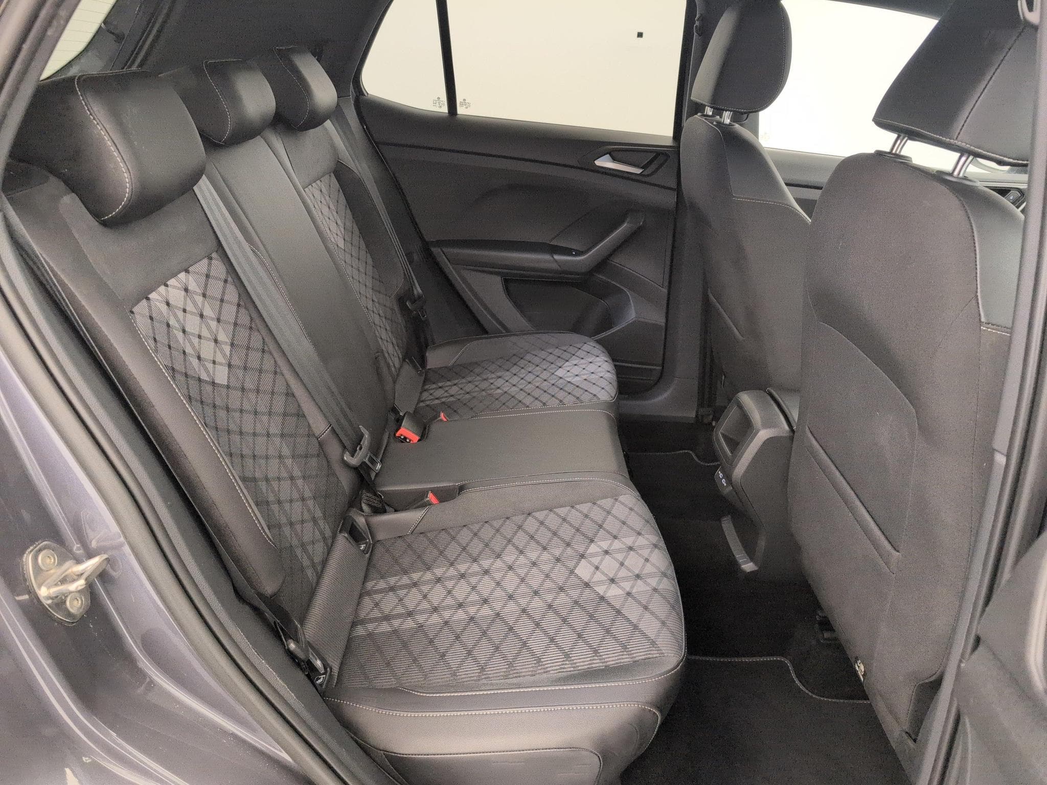 VW T-cross 1.0 TSI 116 Start/Stop DSG7 R-Line (2025) - Foto 10