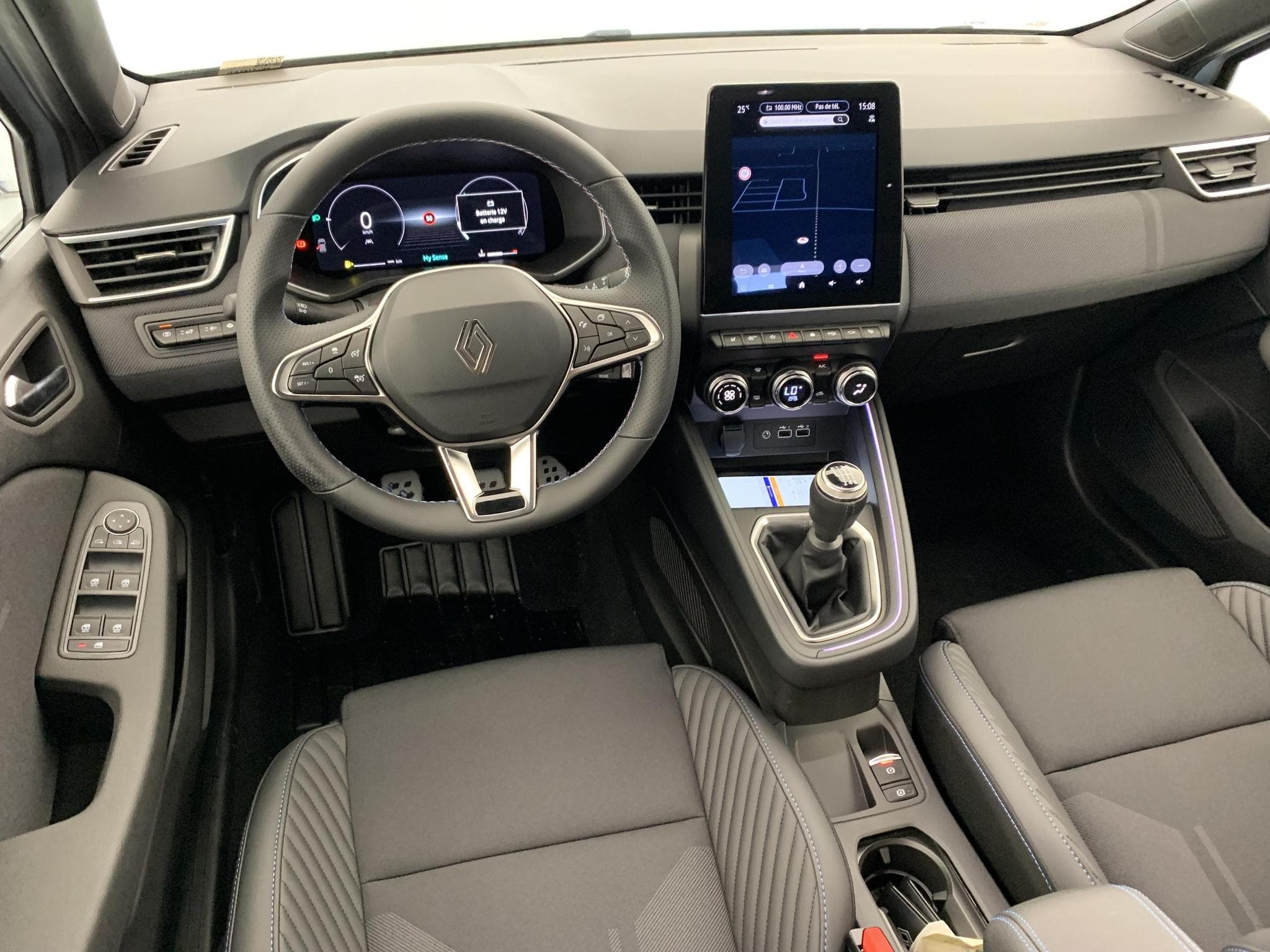 Renault Clio TCE 90 CH GSR2 ESPRIT ALPINE (2025) - Photo 13