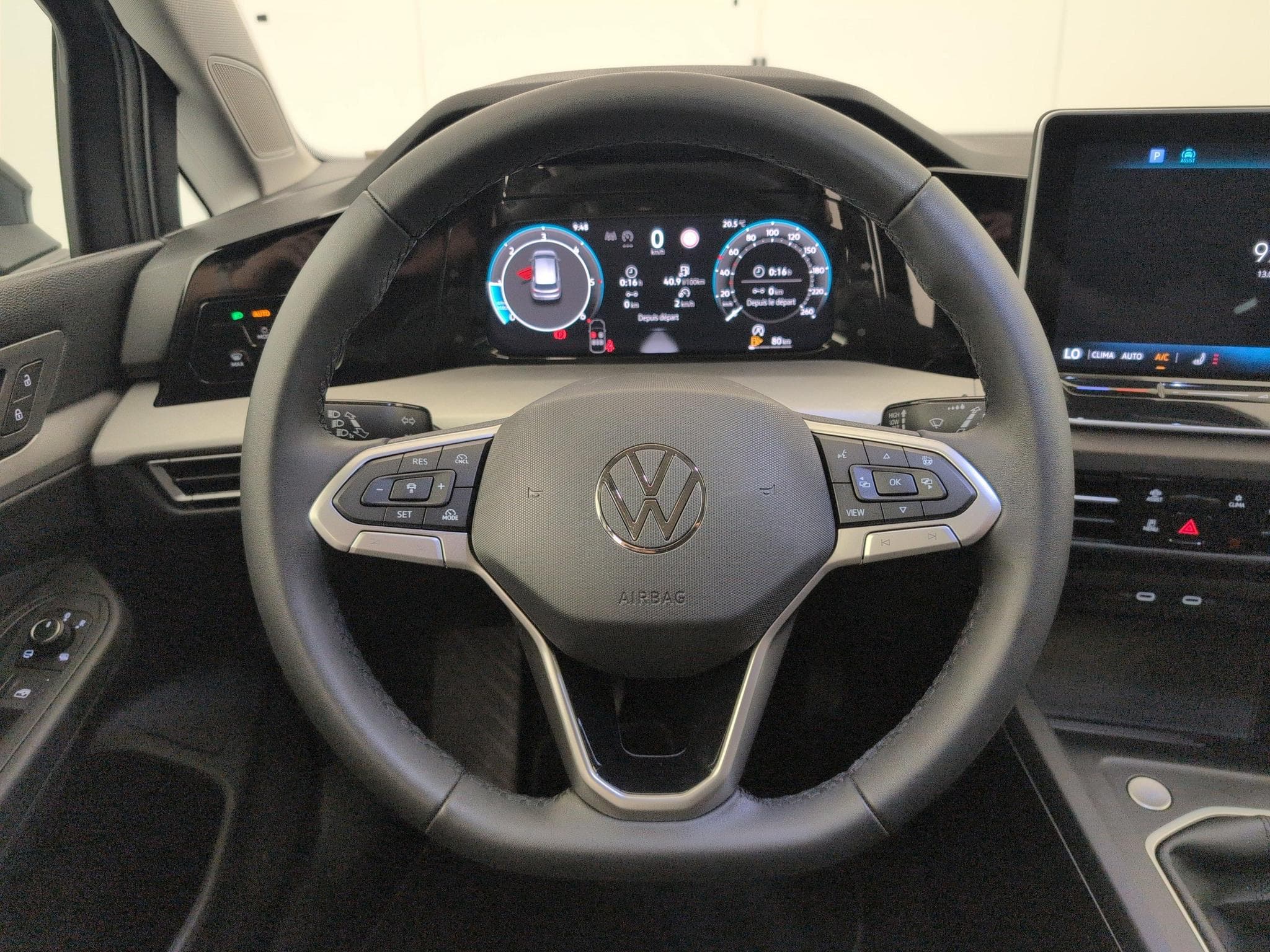 VW Golf VIII 2.0 TDI SCR 115 BVM6 LIFE (2025) - Photo 14