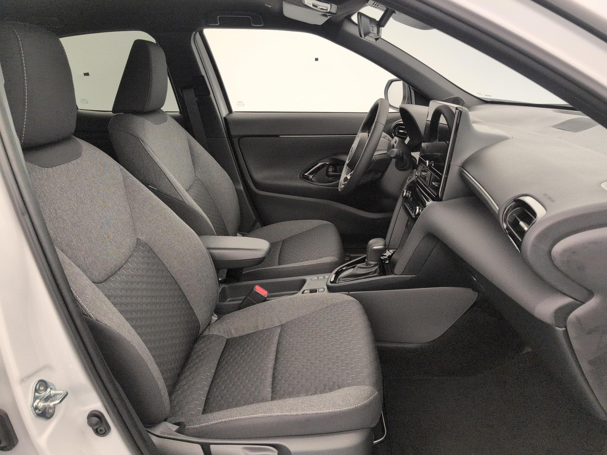 Toyota Yaris Cross 130h 2WD Design (2026) - Photo 9