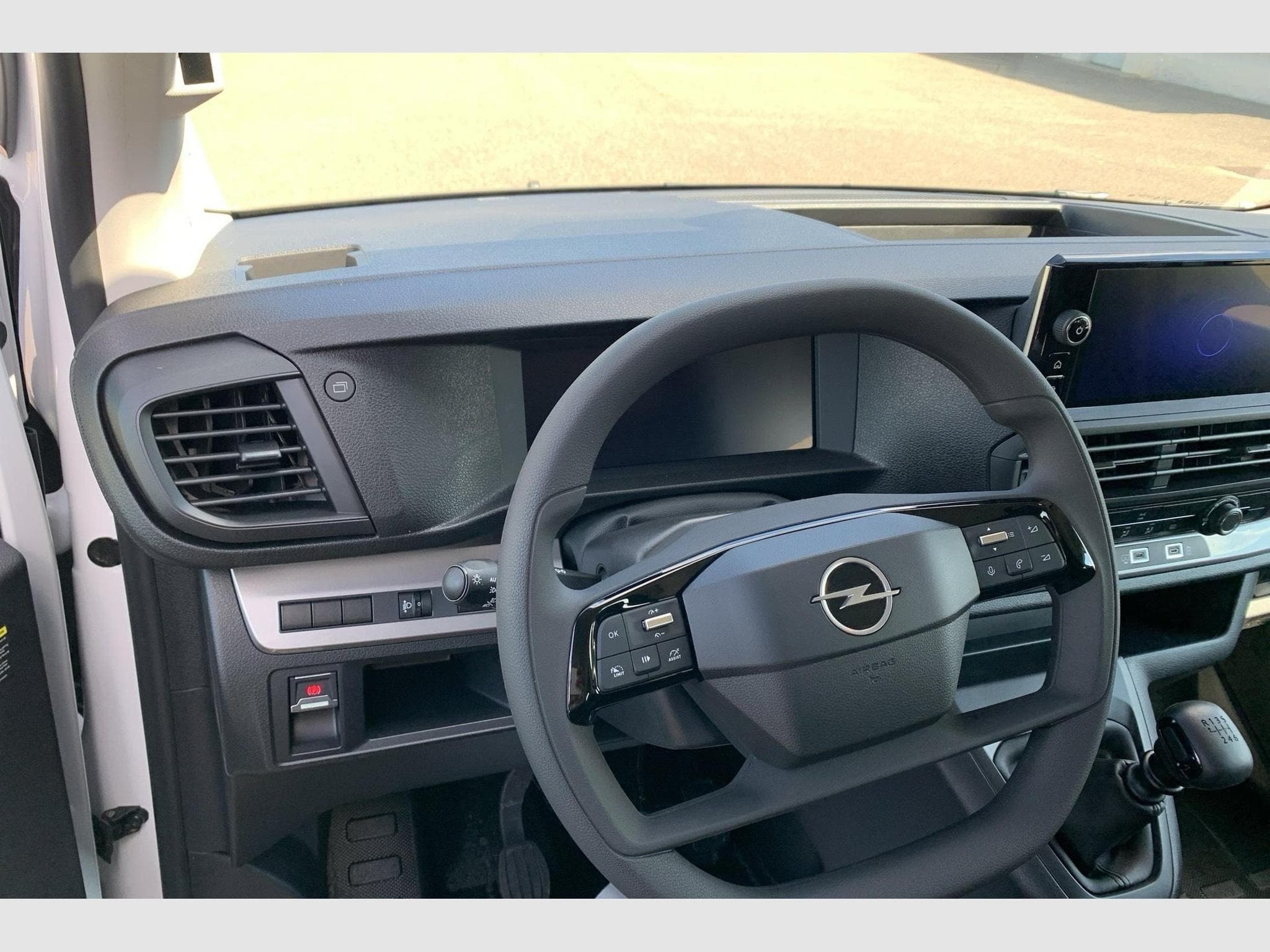 Opel Vivaro CA FIXE DIESEL 150 CH XL MANUELLE (2026) - Foto 13