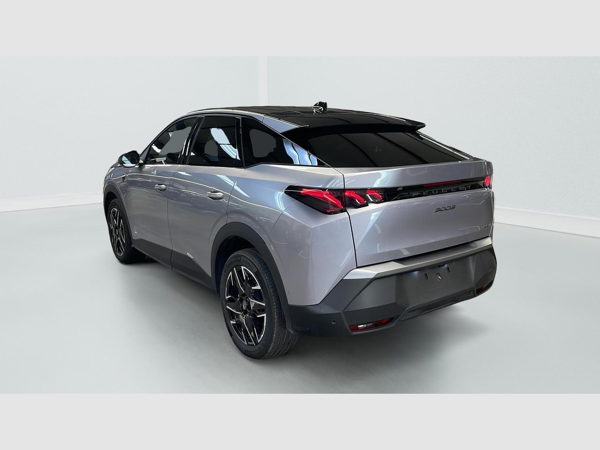 Peugeot 3008 Hybrid 145 e-DCS6 GT (2025) - Foto 5