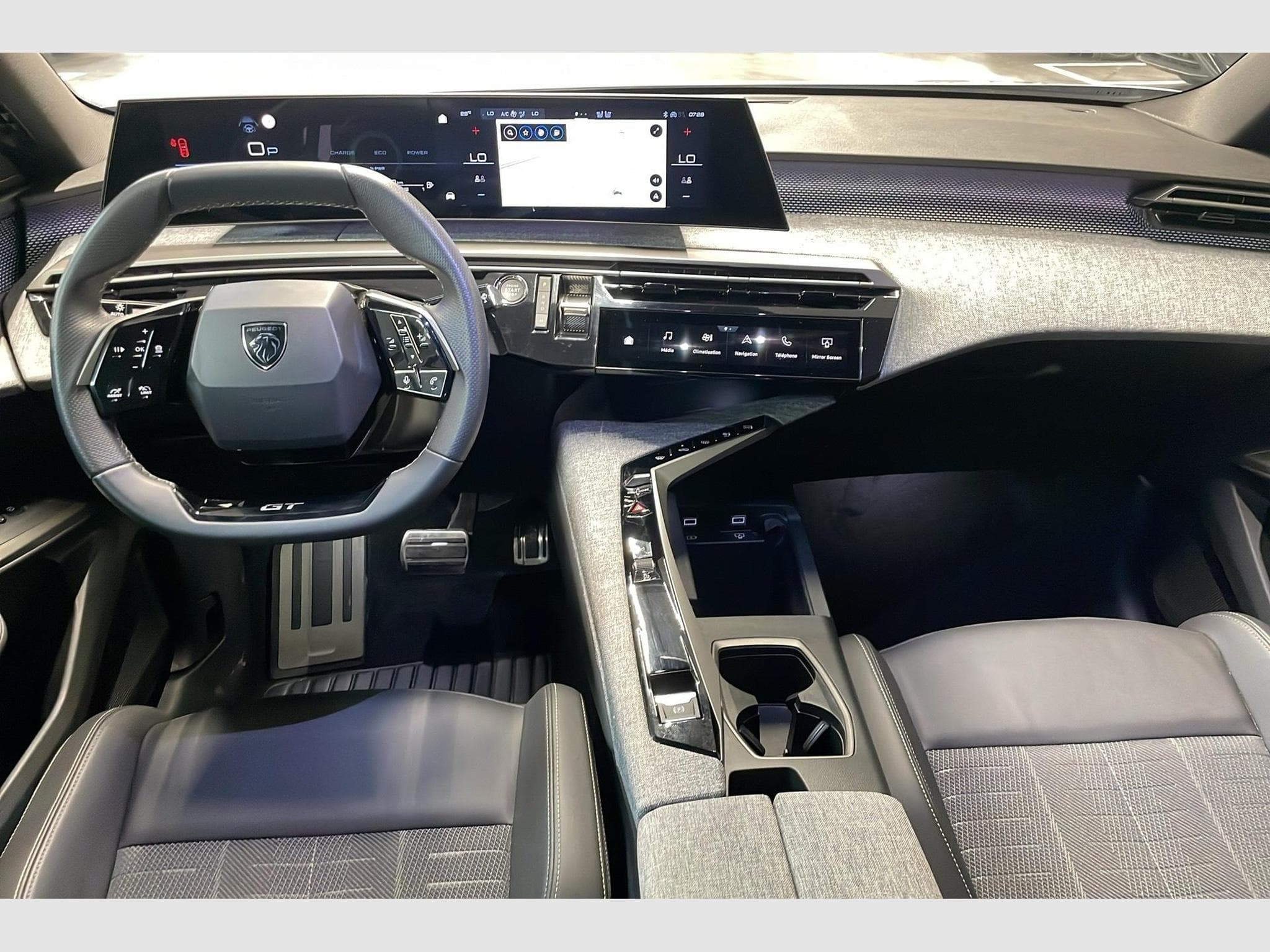 Peugeot 3008 Hybrid 145 e-DCS6 GT (2025) - Foto 14