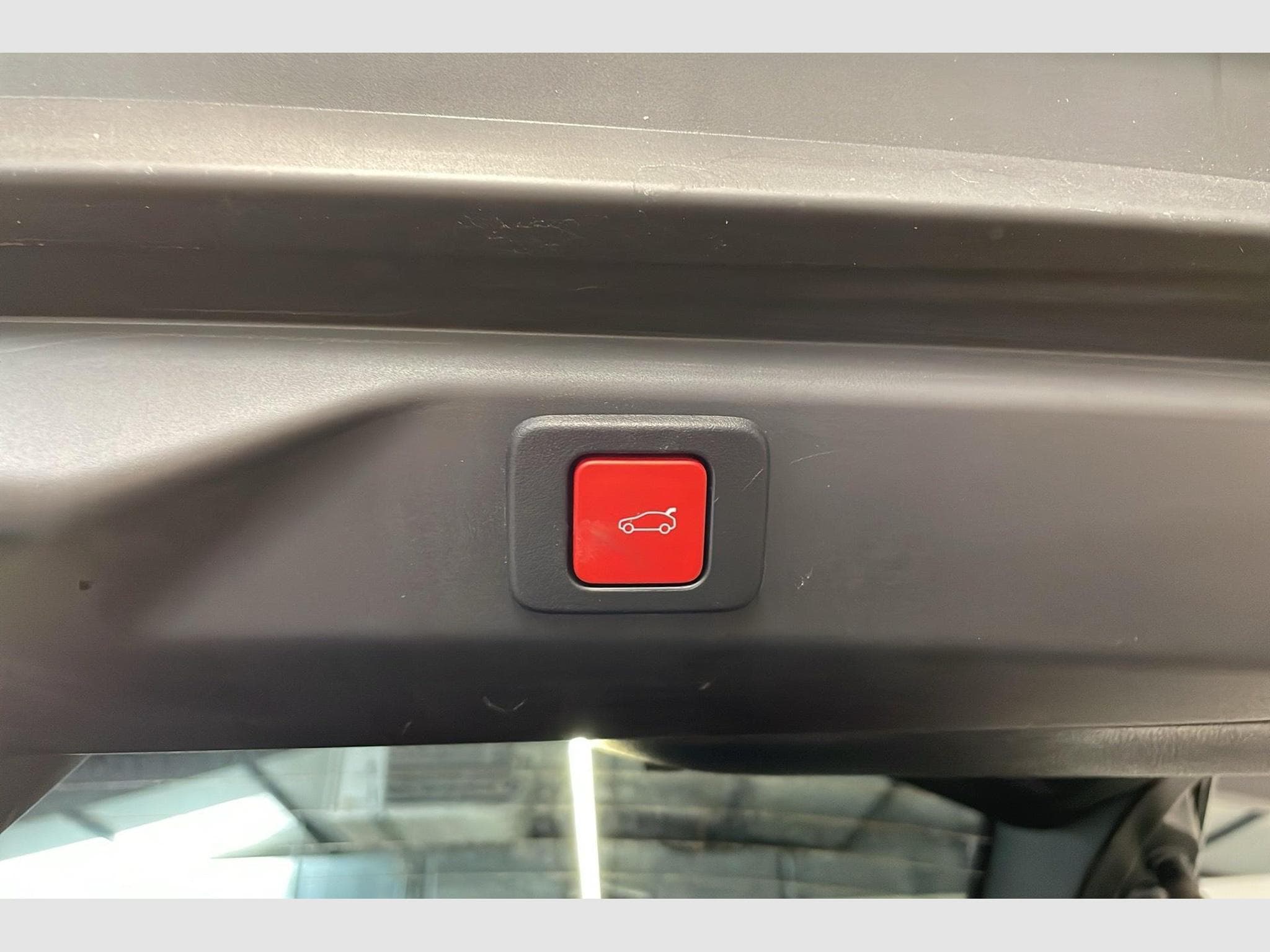 Peugeot 3008 Hybrid 145 e-DCS6 GT (2025) - Foto 12