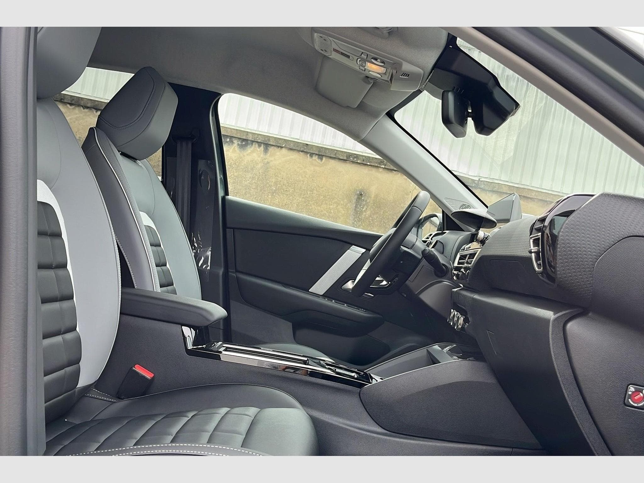 CitroëN C4 Hybride 145 e-DCS6 Max (2026) - Foto 9
