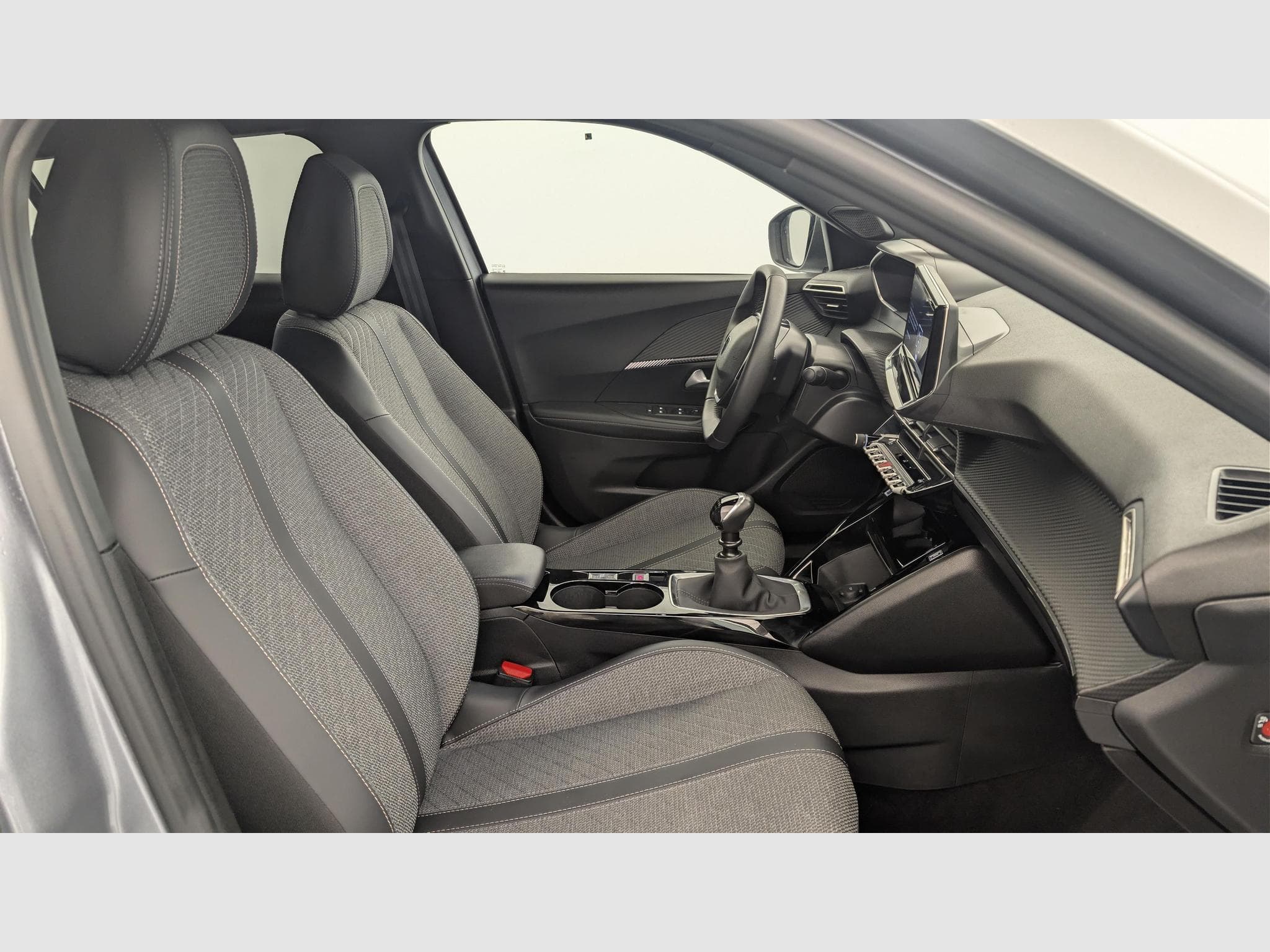 Peugeot 2008 100 S&S BVM6 Allure (2025) - Photo 9