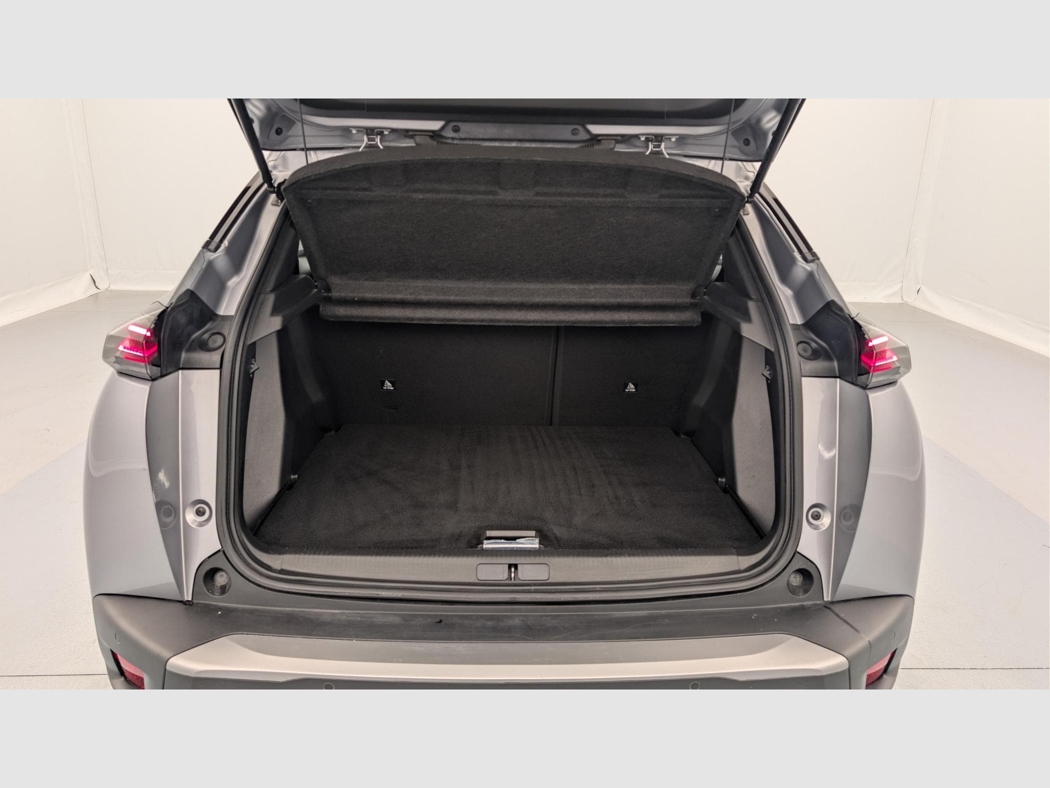 Peugeot 2008 100 S&S BVM6 Allure (2025) - Photo 11