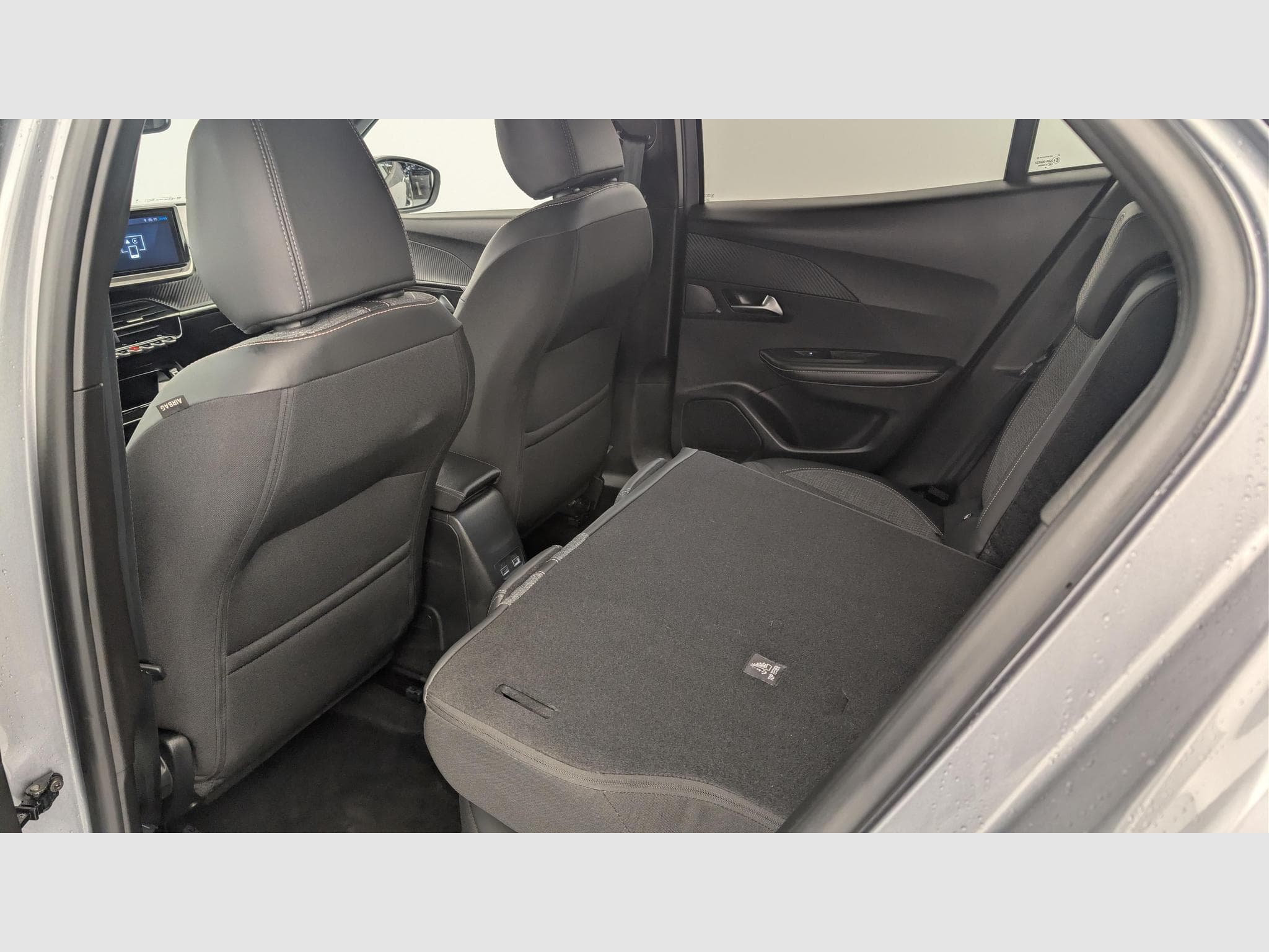 Peugeot 2008 100 S&S BVM6 Allure (2025) - Photo 12