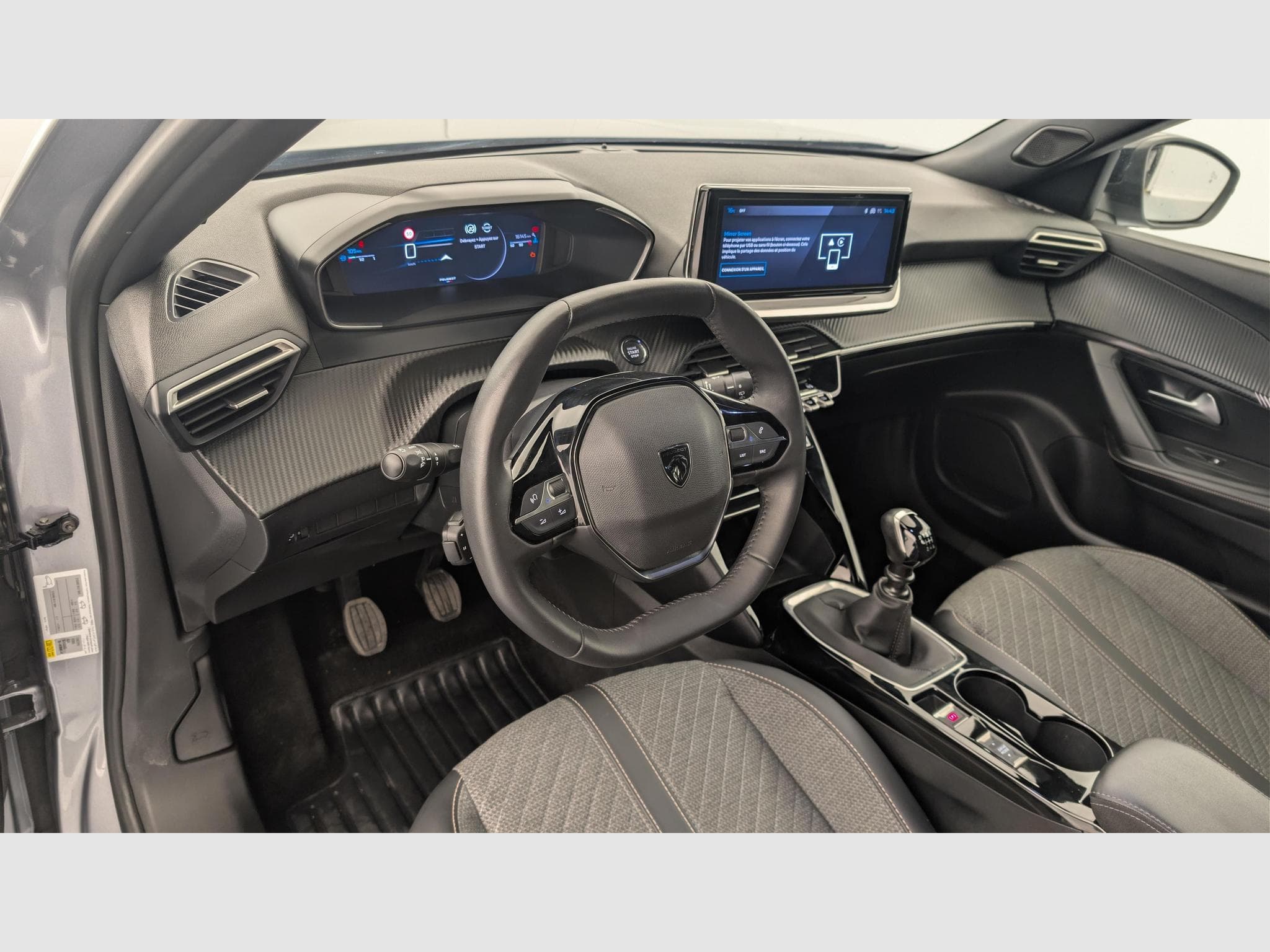 Peugeot 2008 100 S&S BVM6 Allure (2025) - Photo 15