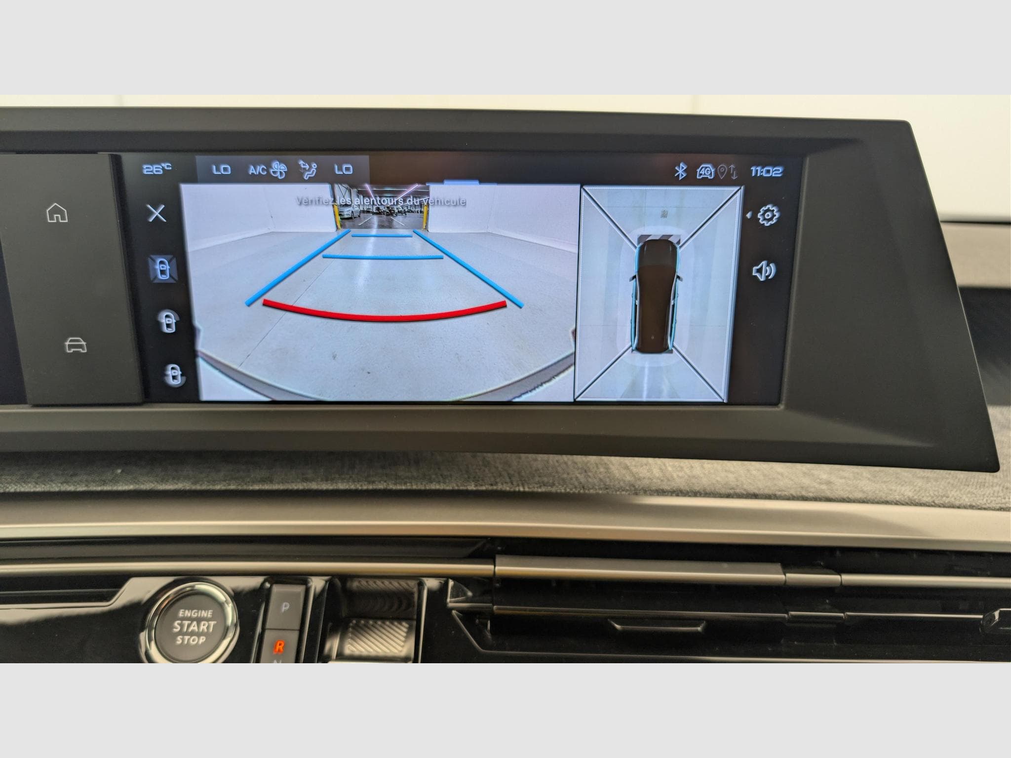 Peugeot 5008 HYBRID 145 CH E-DCS6 ALLURE (2025) - Photo 17