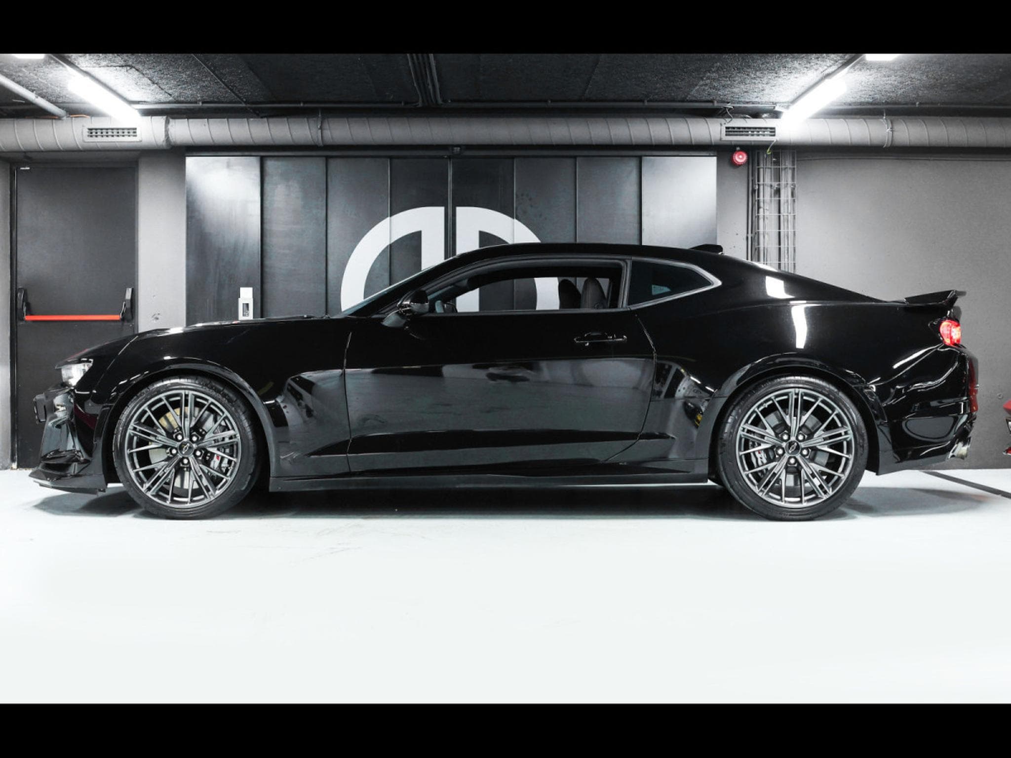 Chevrolet Camaro ZL1°MANUAL 6°PANO°RECARO°KEYLESS°BOSE°KAM°HUD (2020) - Foto 2