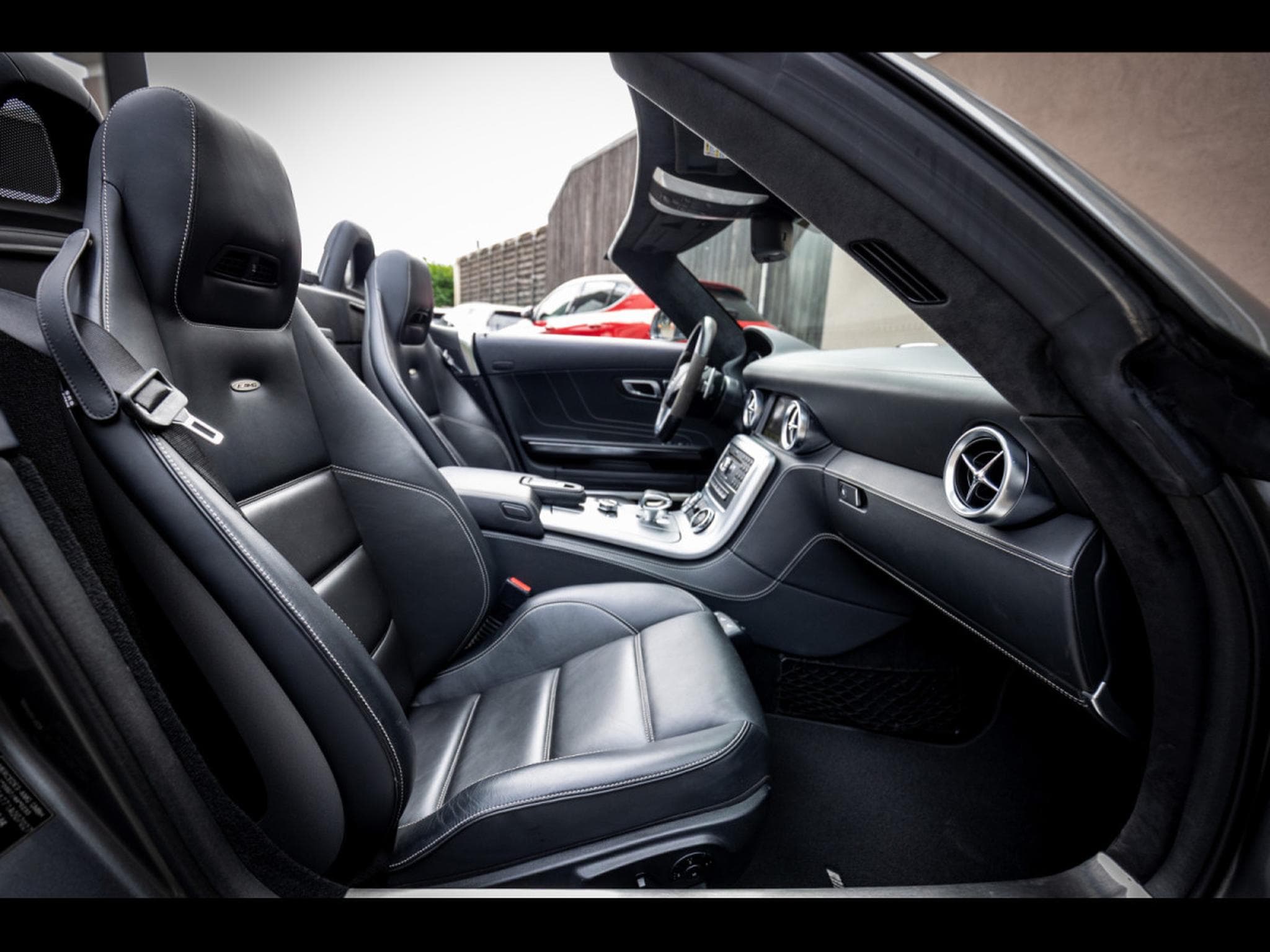 Mercedes SLS AMG AMG ROADSTER 6.3 V8 - HIMALAYAS GREY METALLIC (2012) - Photo 15
