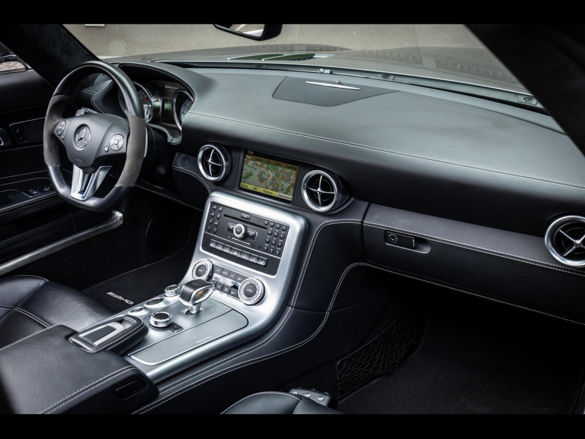 Mercedes SLS AMG AMG ROADSTER 6.3 V8 - HIMALAYAS GREY METALLIC (2012) - Photo 18