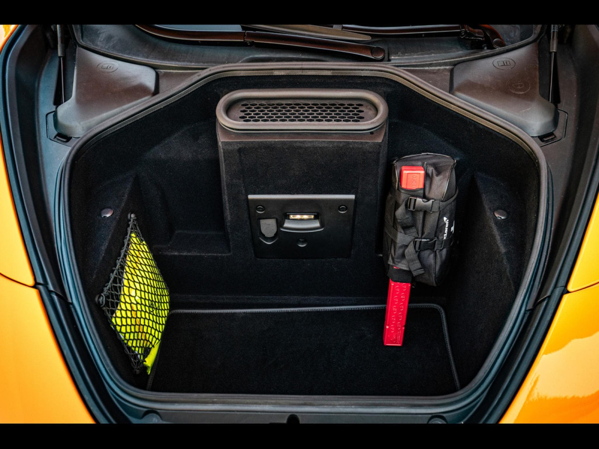 McLaren 720S COUPE - MCLAREN WARRANTY 12M - PPF (2018) - Photo 24