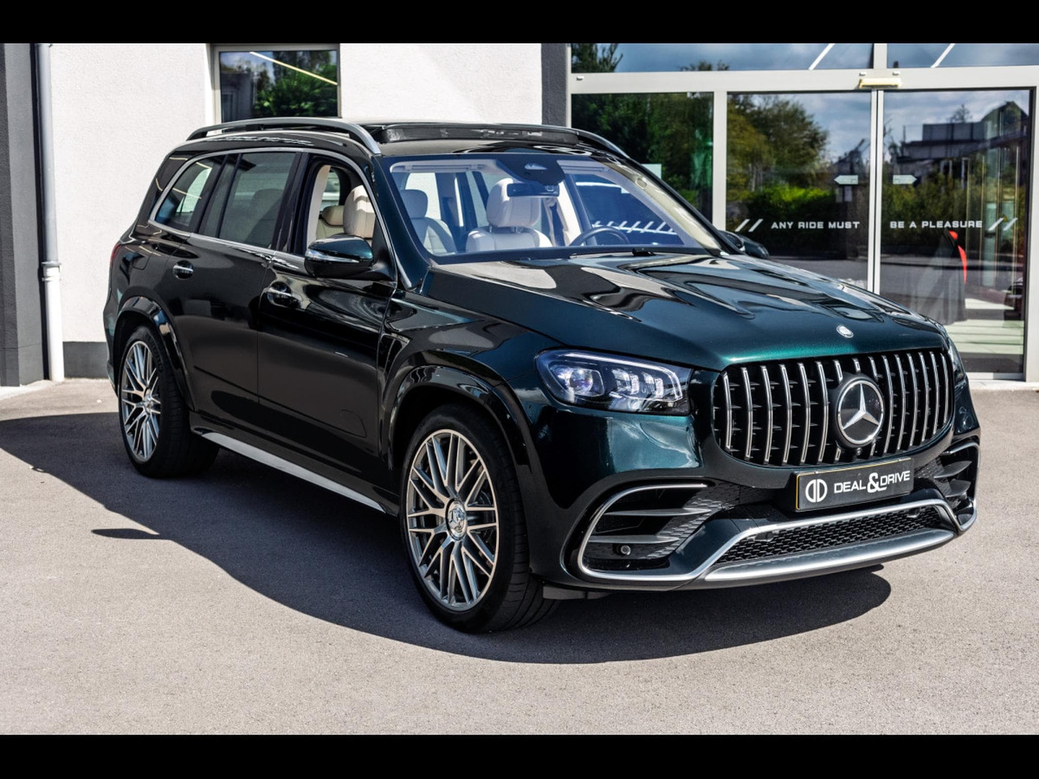 Mercedes GLS 63 AMG 4M+ 7 SEATS - SMARAGDGRÜN METALLIC - PPF (2024) - Photo 8