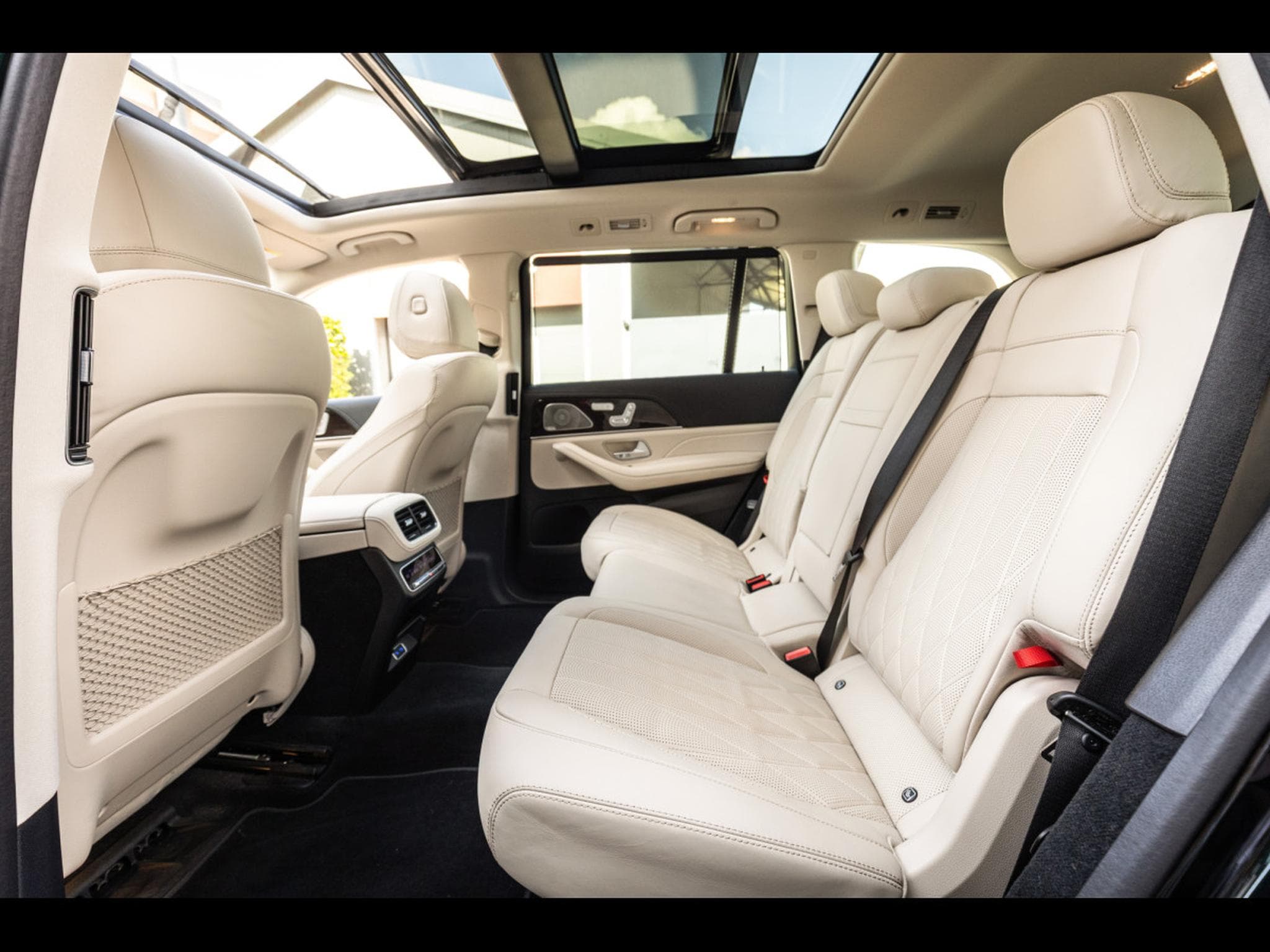 Mercedes GLS 63 AMG 4M+ 7 SEATS - SMARAGDGRÜN METALLIC - PPF (2024) - Photo 14