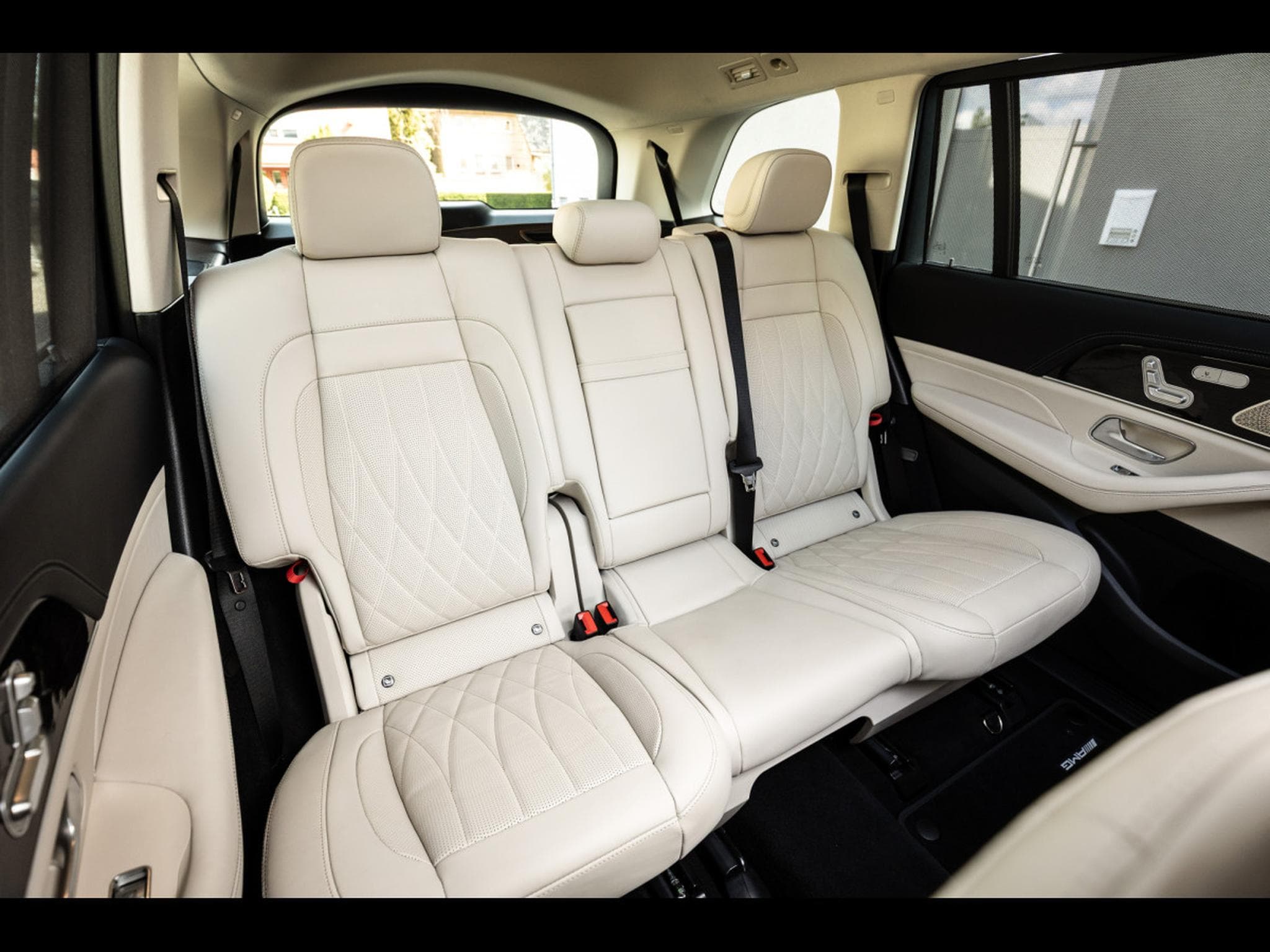 Mercedes GLS 63 AMG 4M+ 7 SEATS - SMARAGDGRÜN METALLIC - PPF (2024) - Photo 16