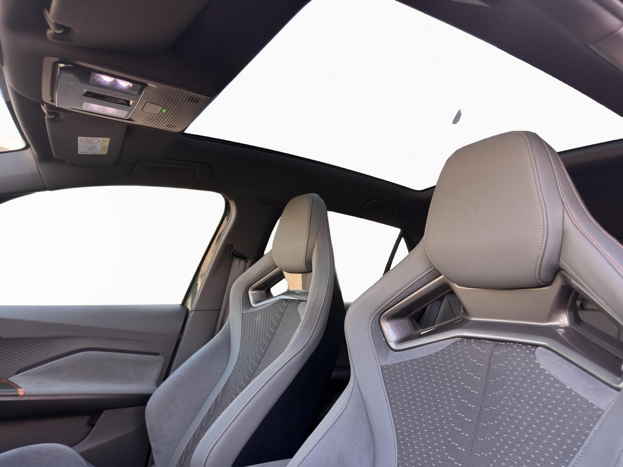 Cupra Born VZ (2026) - Photo 10